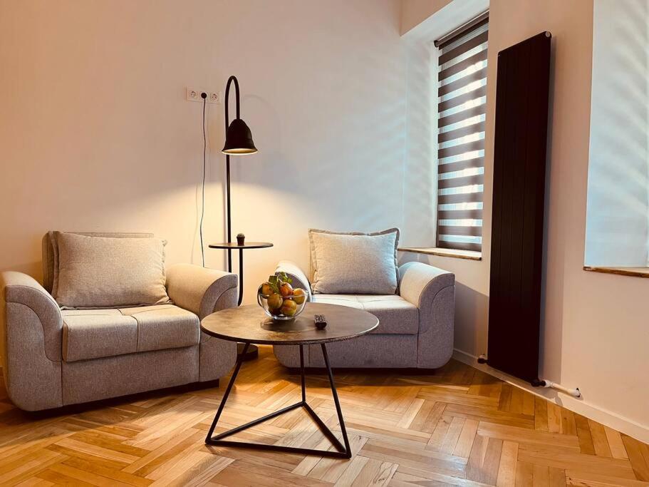 Apartment on Dzmebi Kakabadzeebi Street