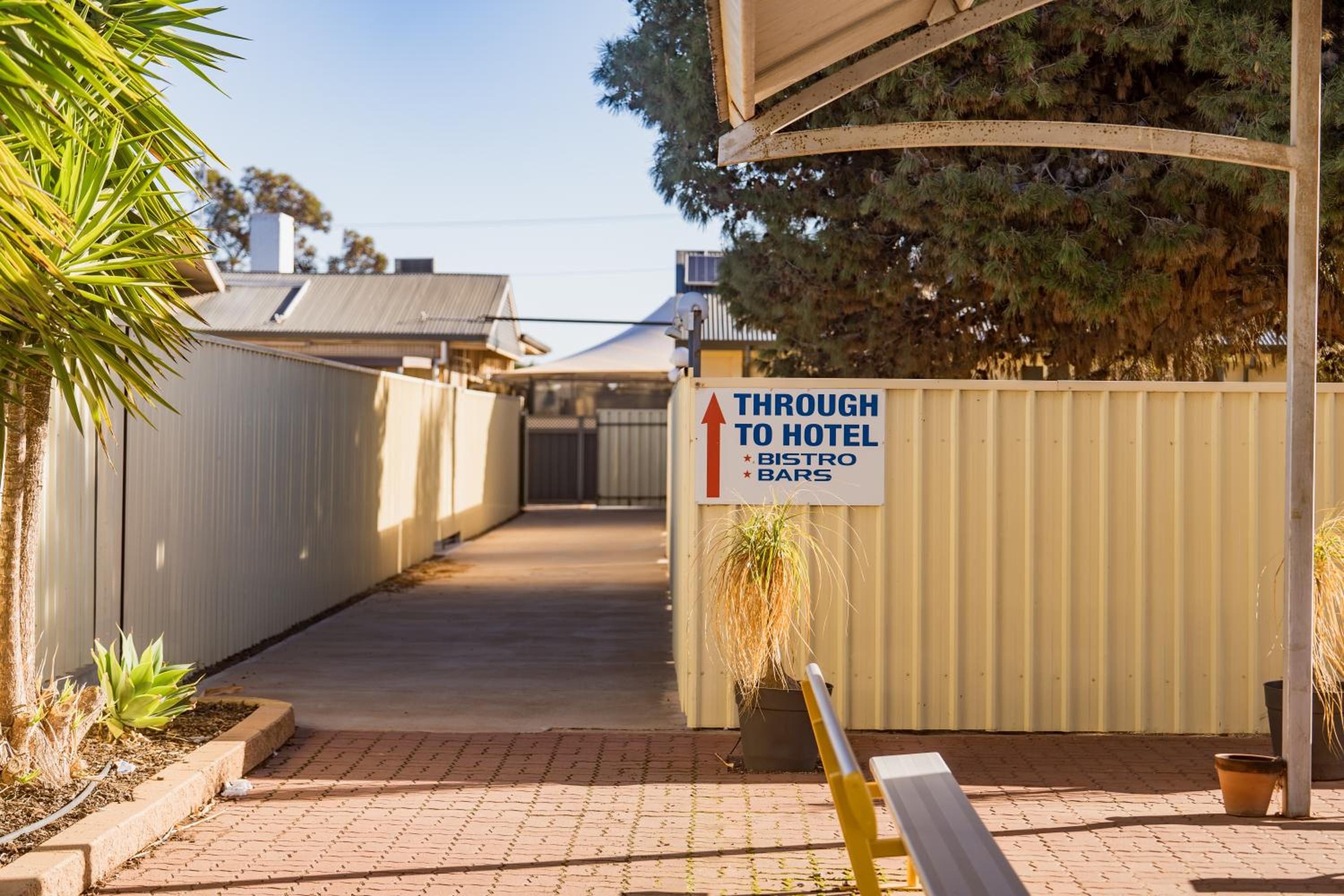 The Sundowner Cabin & Tourist Park