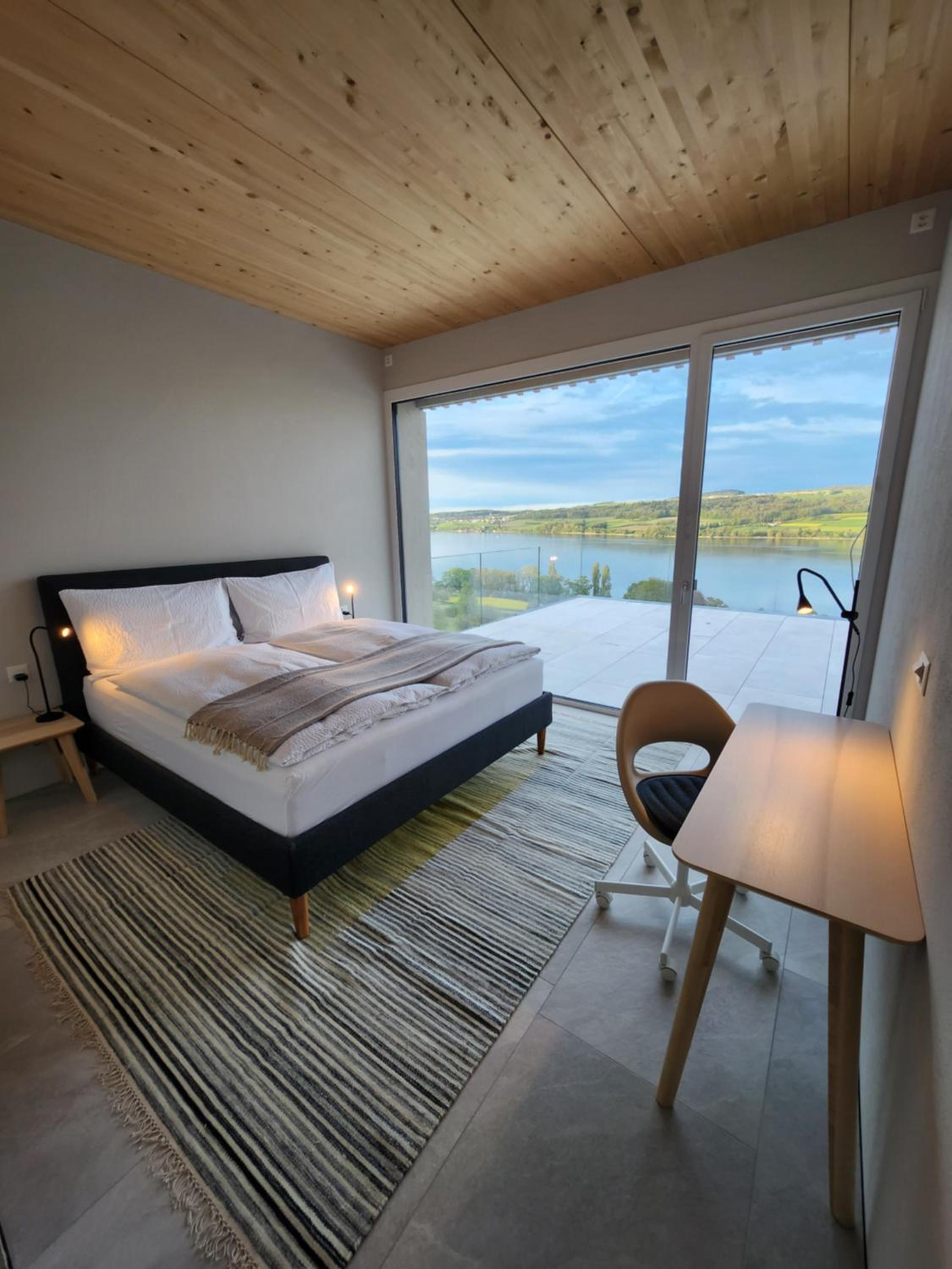 Lakeview Guest Rooms with huge rooftop terrace