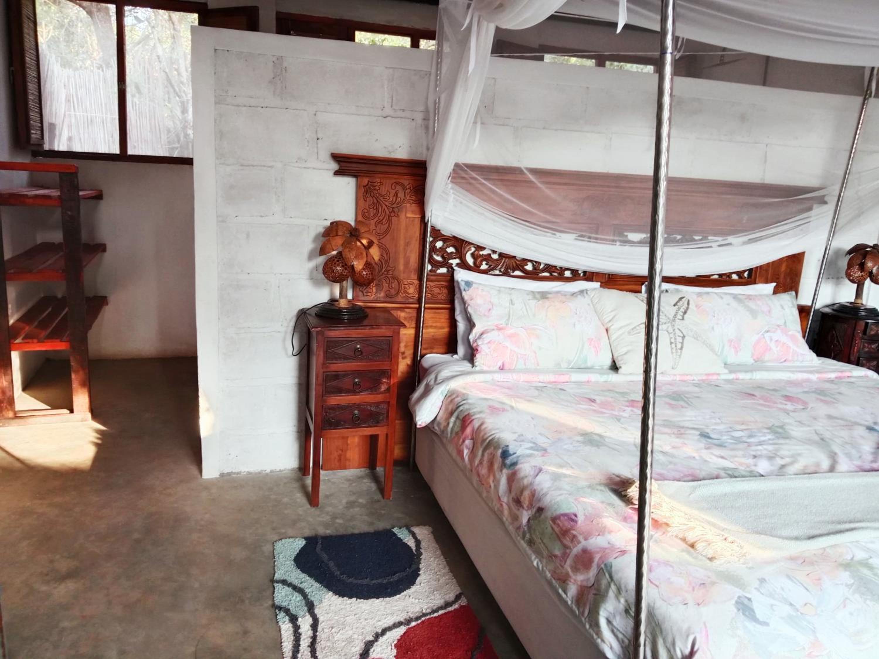 Shongili Island Lodge
