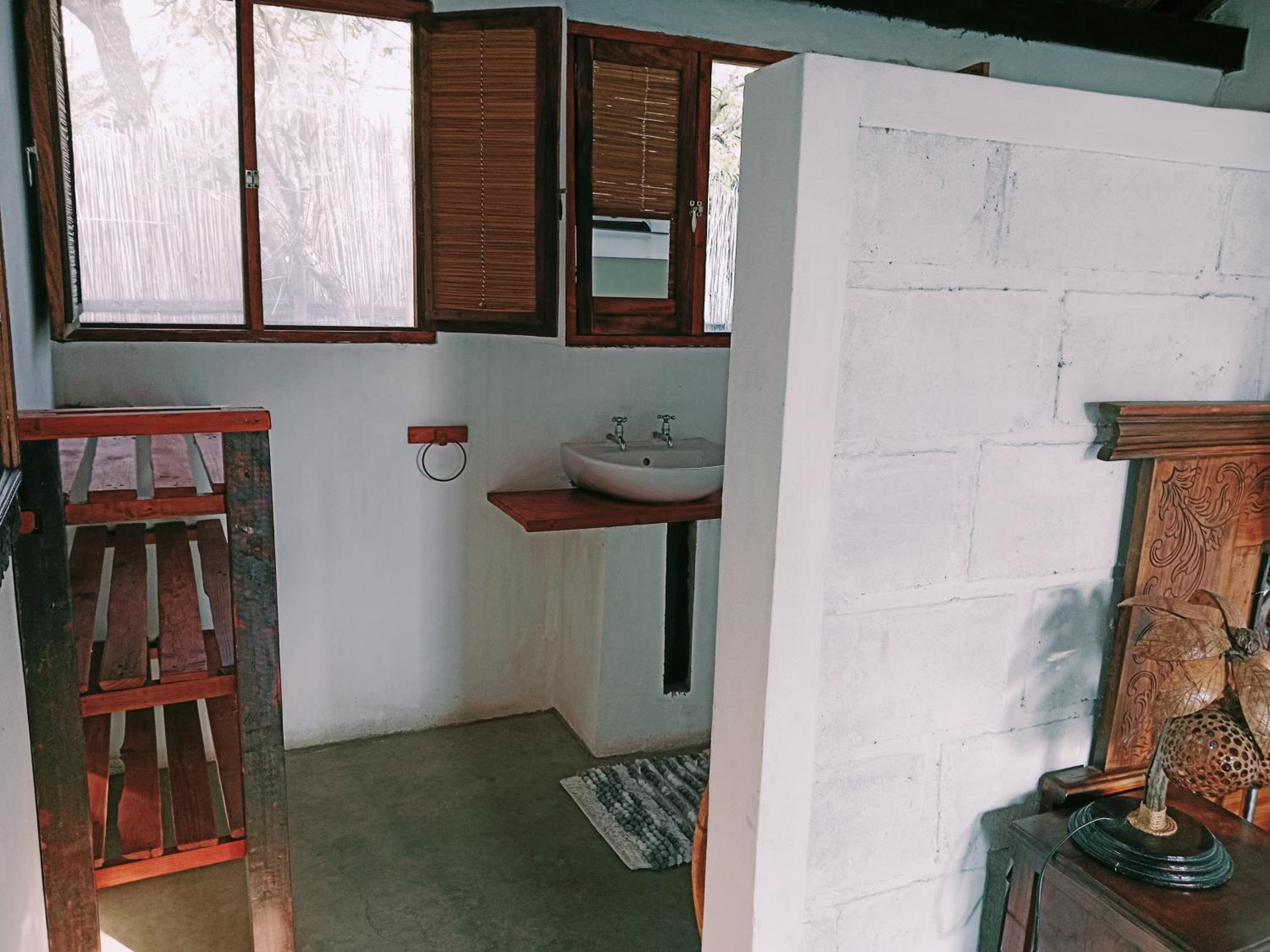 Shongili Island Lodge