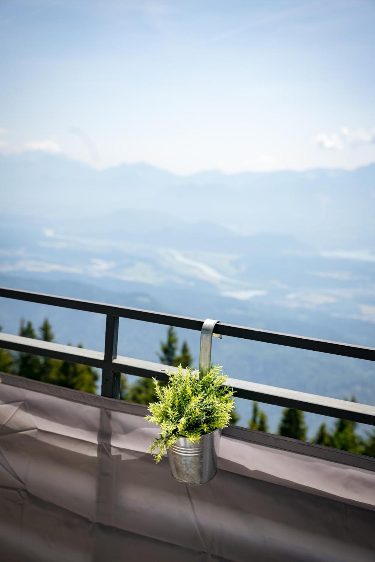 MOOKI Mountain & Pool Gerlitzen Apartment