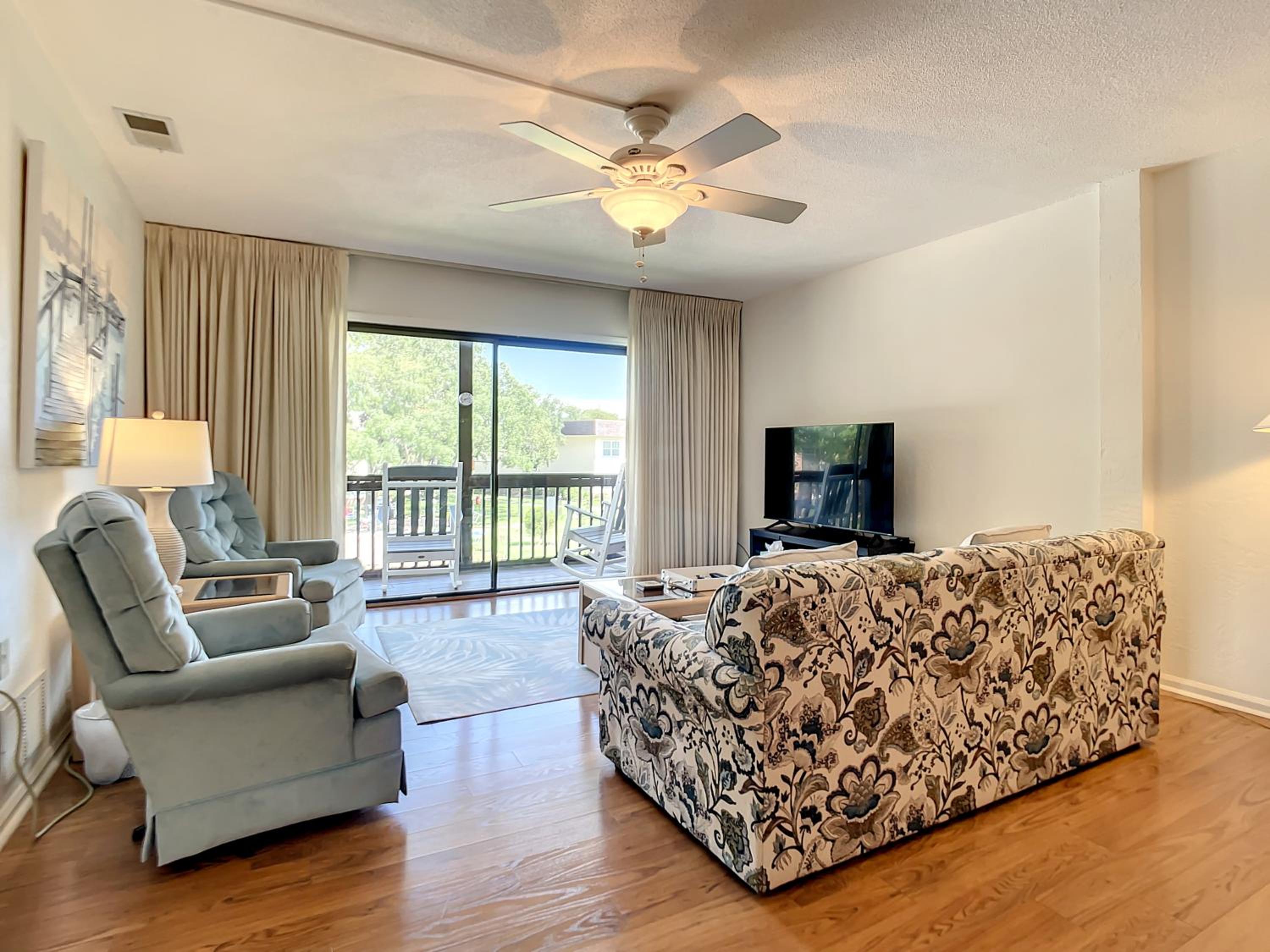 New Rental Quiet Tropical Oasis with Pool View - Coronado Cove view 4