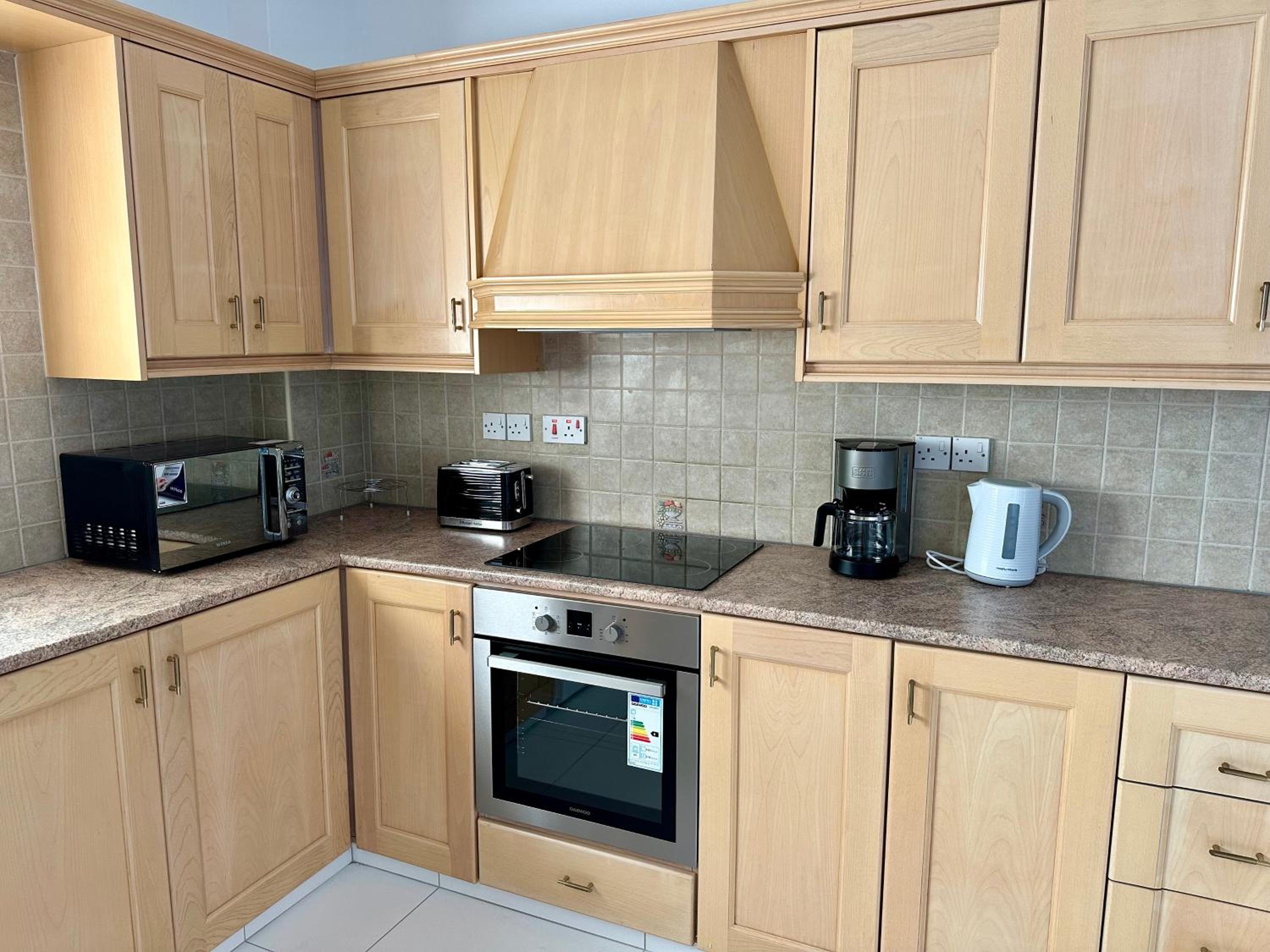 3 bdr house Ambrosia