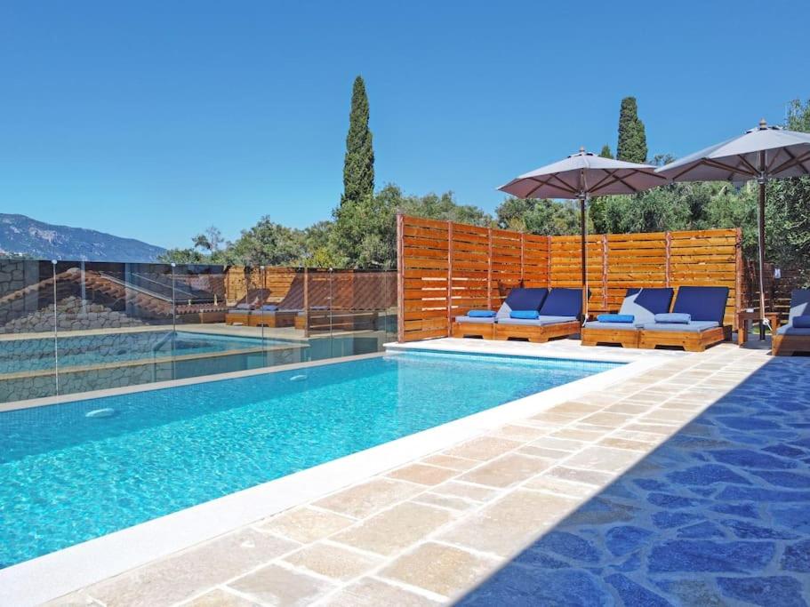 Villa di Pietra III