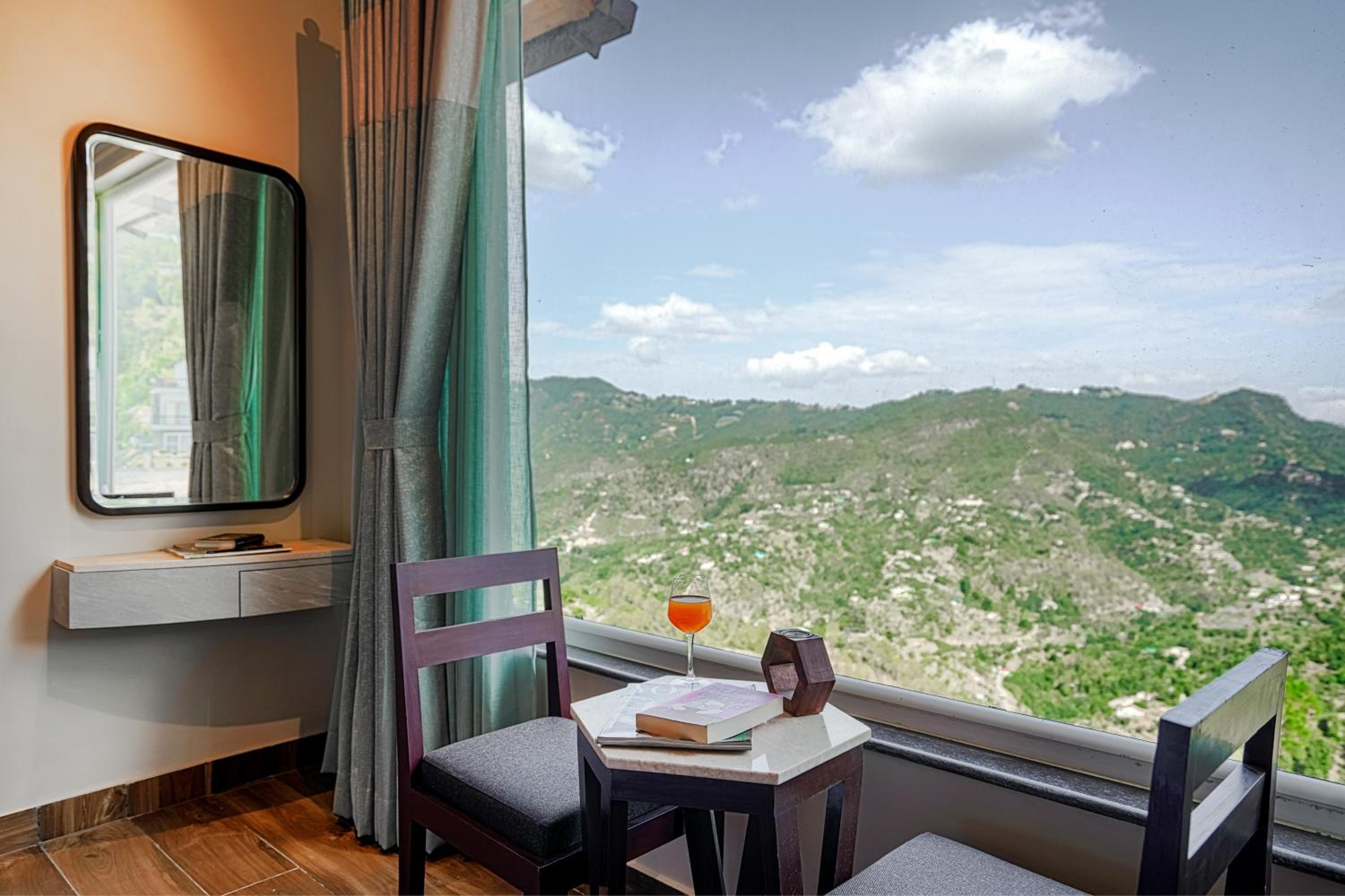 SaffronStays Ridgeview Manor, Mukteshwar - 3BHK Villa with Himalayan Views & Verandahs