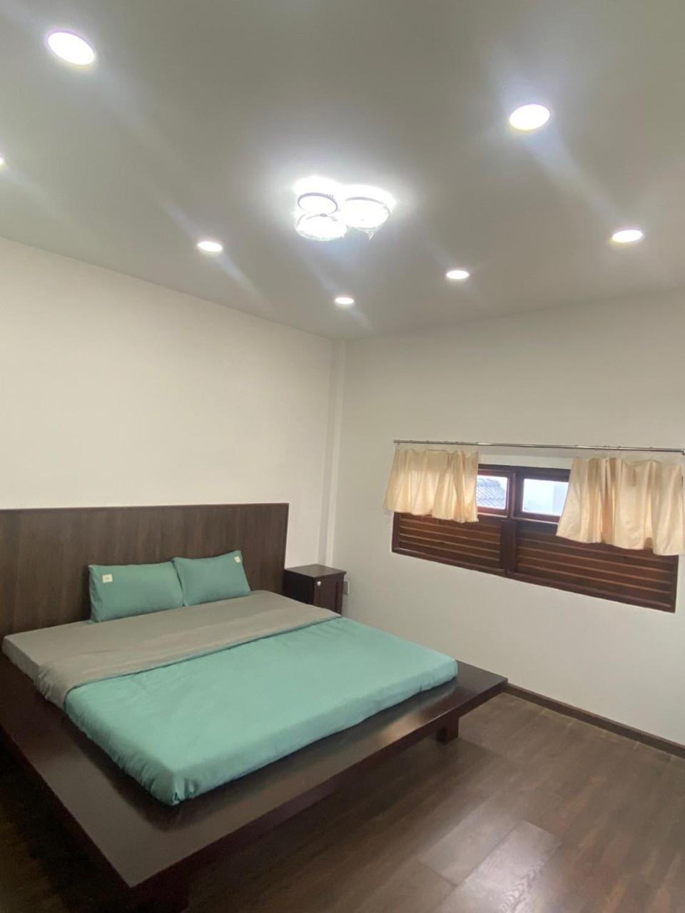 BB House view 4