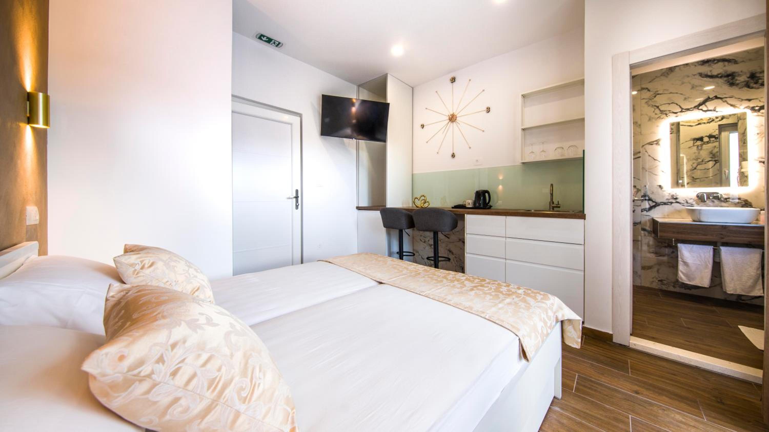 Split Central Luxury Studios 2 photo 3