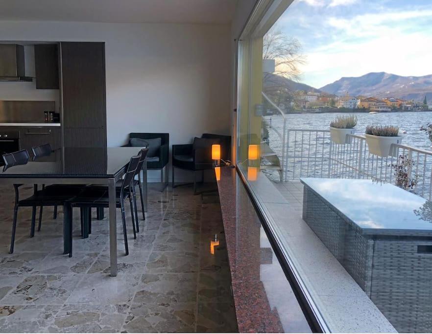 Capriccio 180 lake view Wharf and Parking