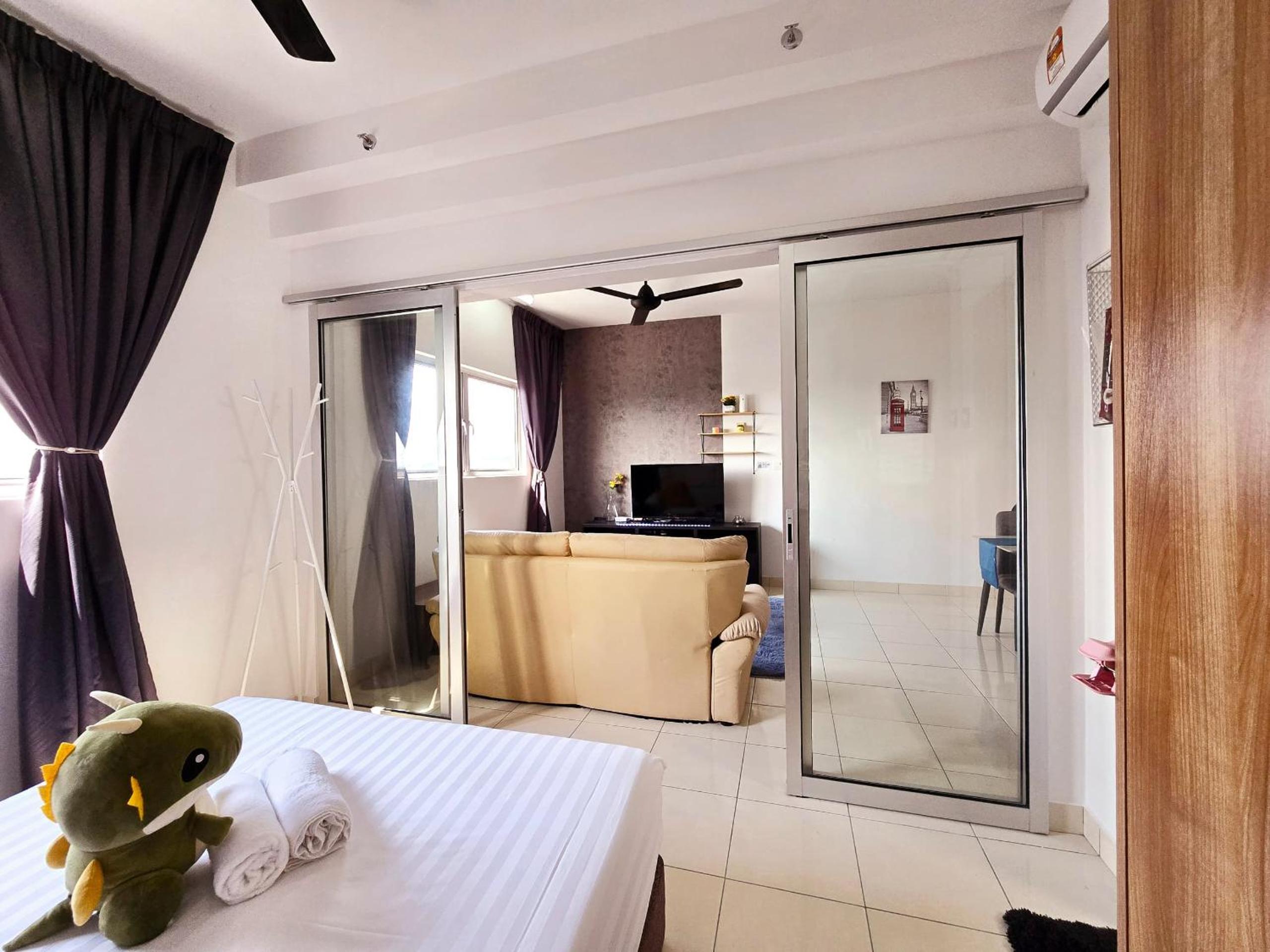 COMFY KLIA AIRPORT 1BR SEPANG 500 MBPS Wifi photo 7