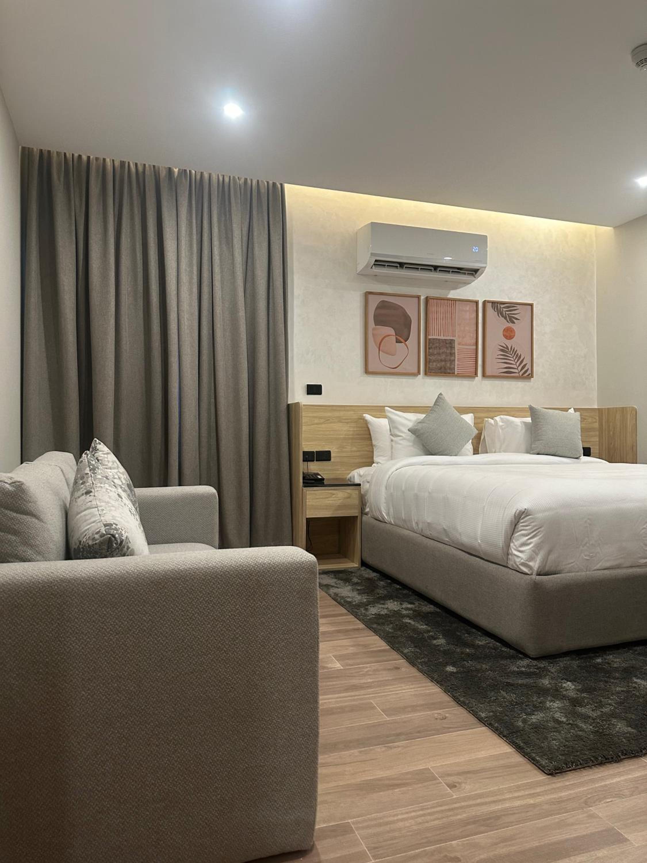 Lacasa Residence