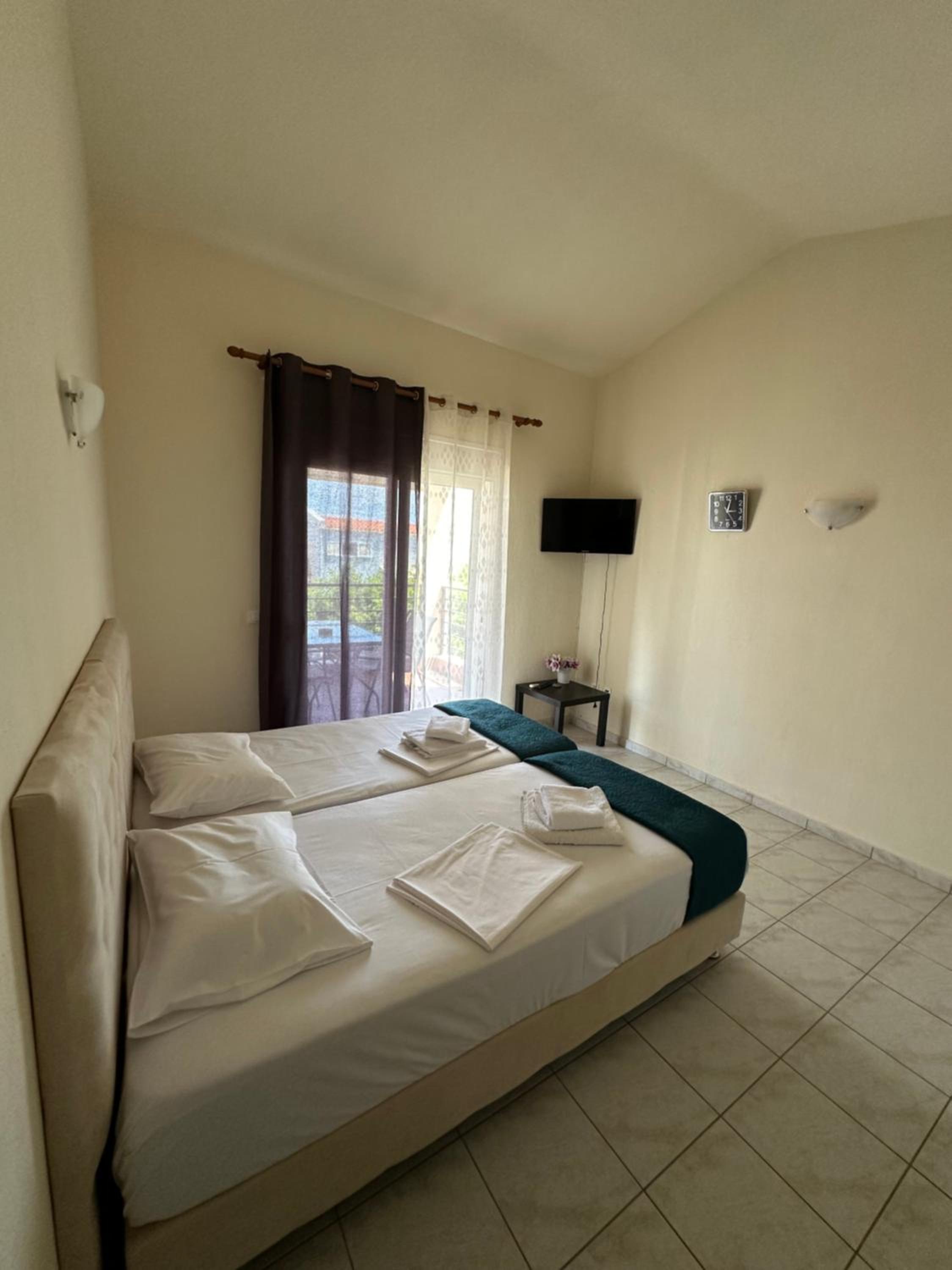 Apartments Alexandros