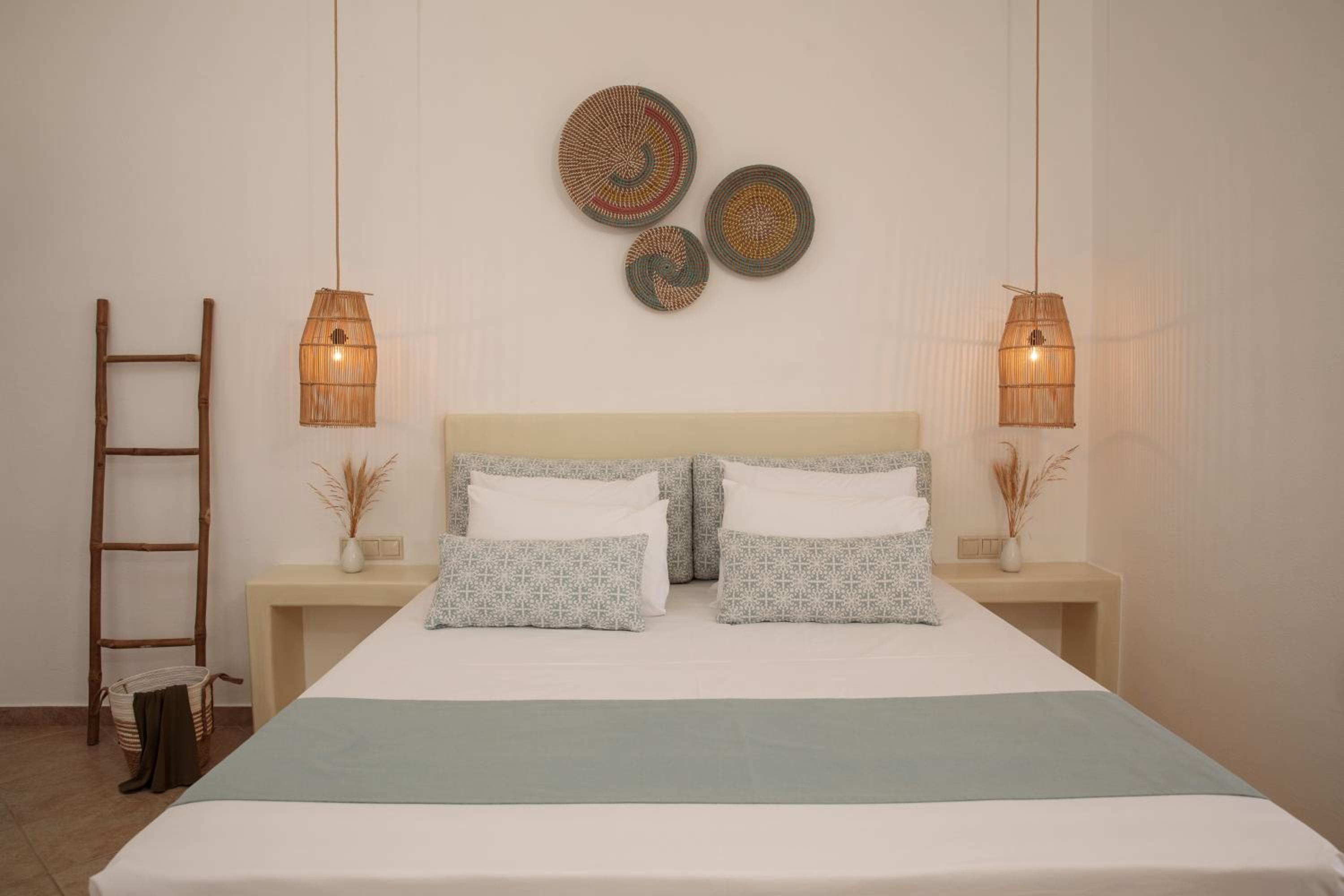 Maria's Rooms & Studios