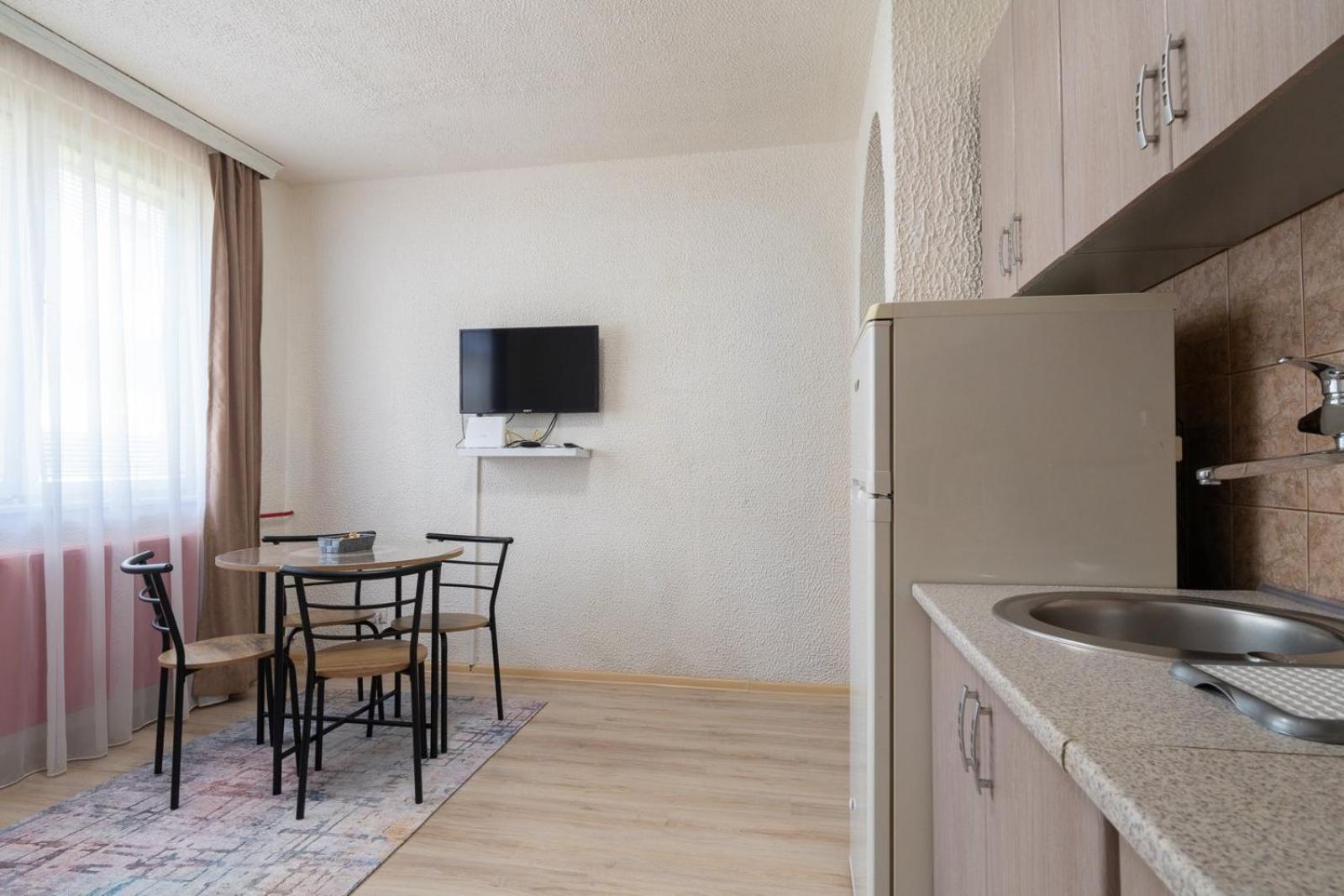 Apartman M&A