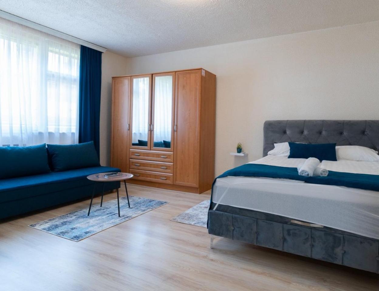 Apartman M&A