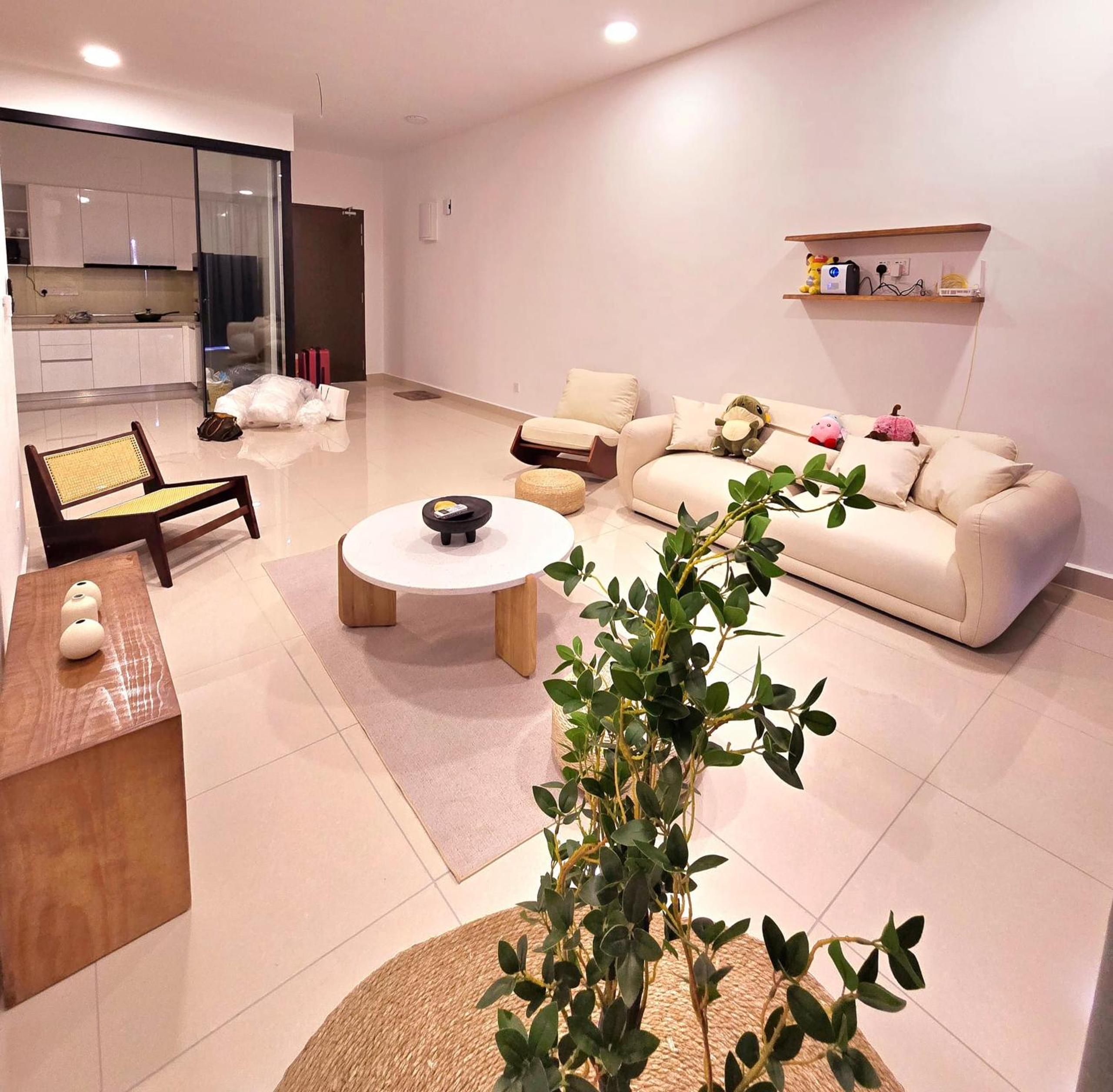 Forest Holiday Damasara Seresta 6 pax- 2carpark