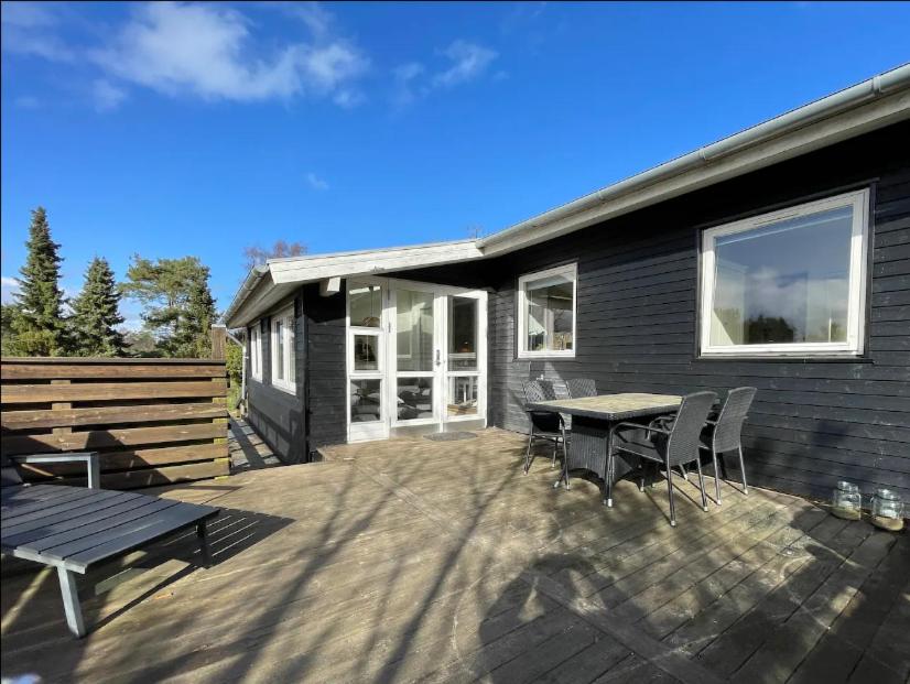 Lovely Summer House In Tranquil Nature,