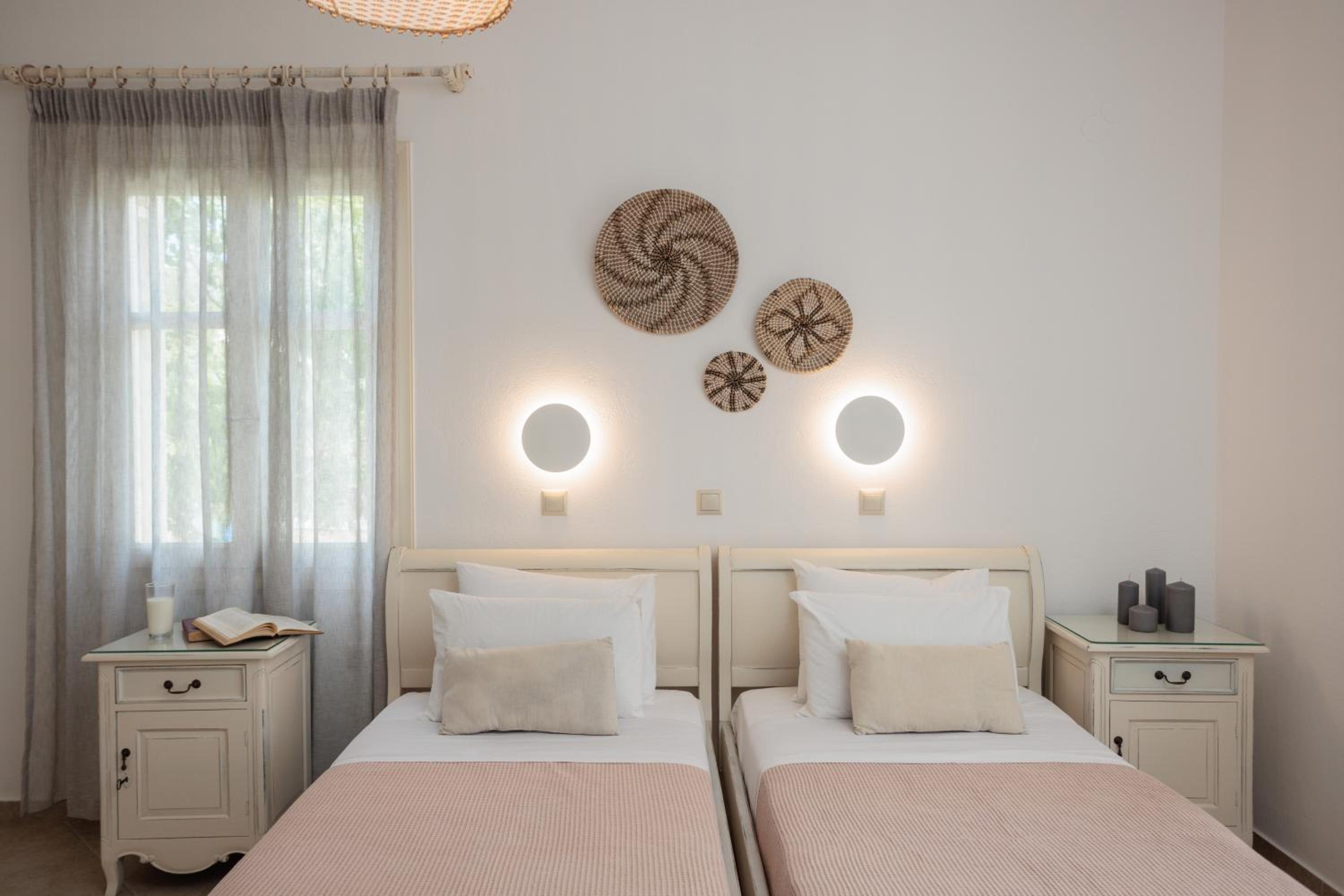 Maria's Rooms & Studios