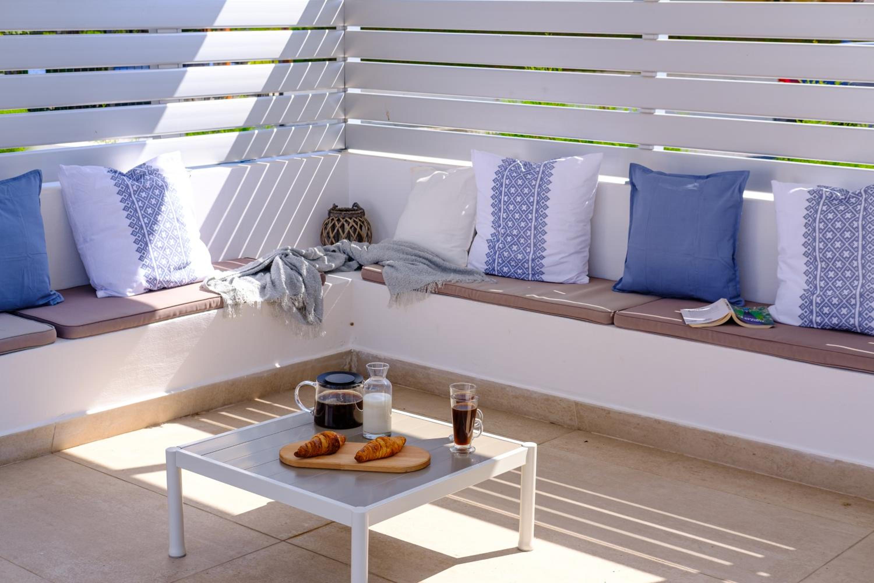 Adamante Luxury Villa by Nomads