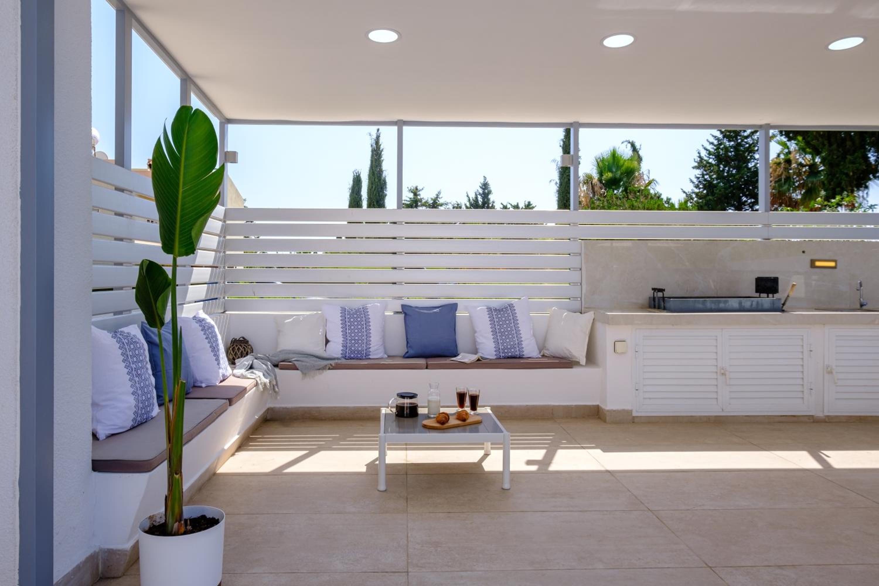 Adamante Luxury Villa by Nomads