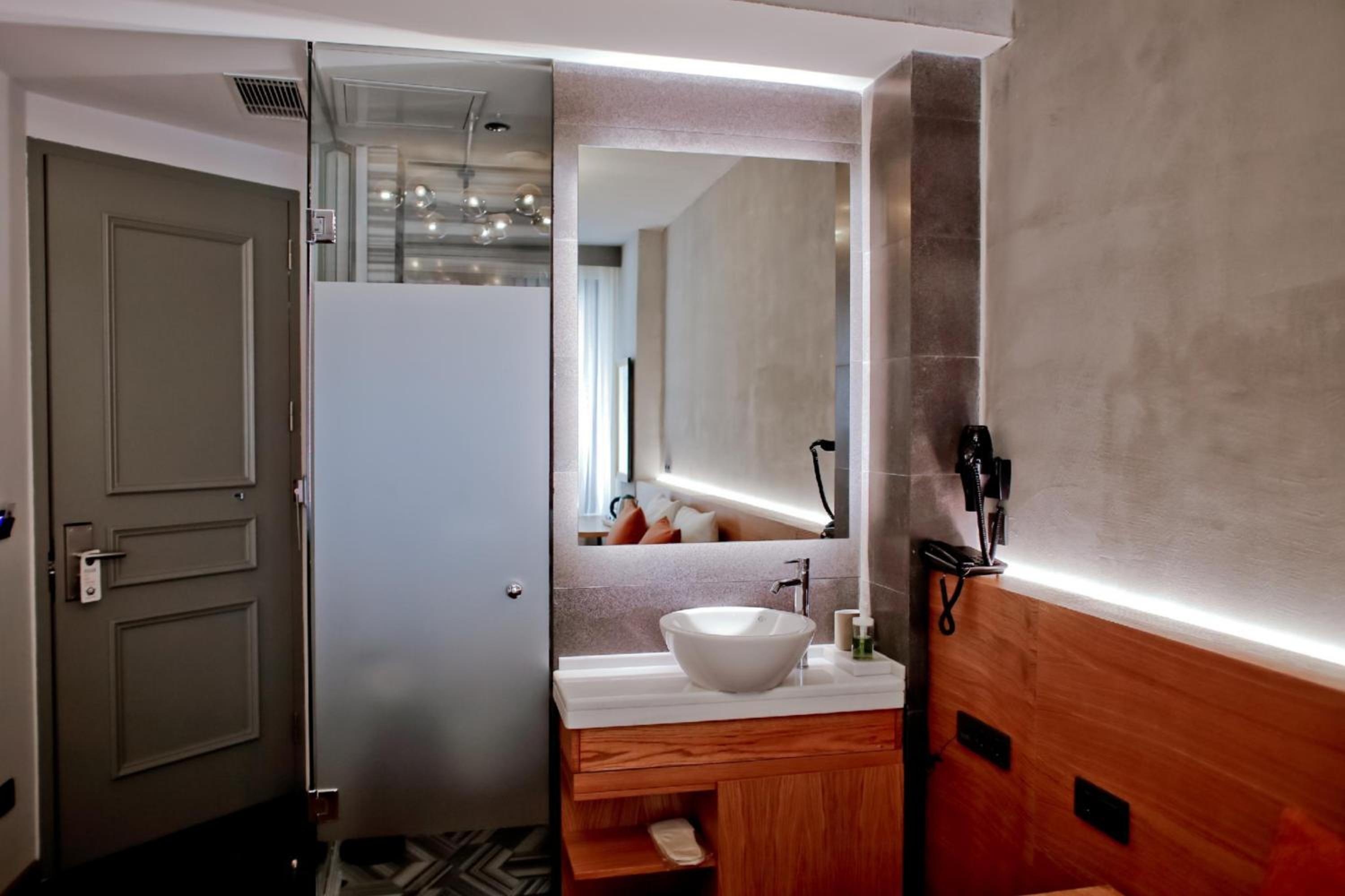 Aleksandr Pera Otel - Image 43