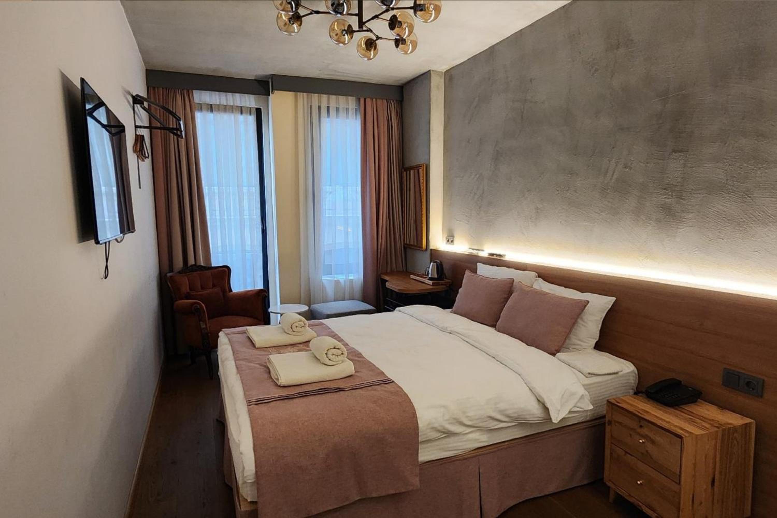 Aleksandr Pera Otel - Image 49