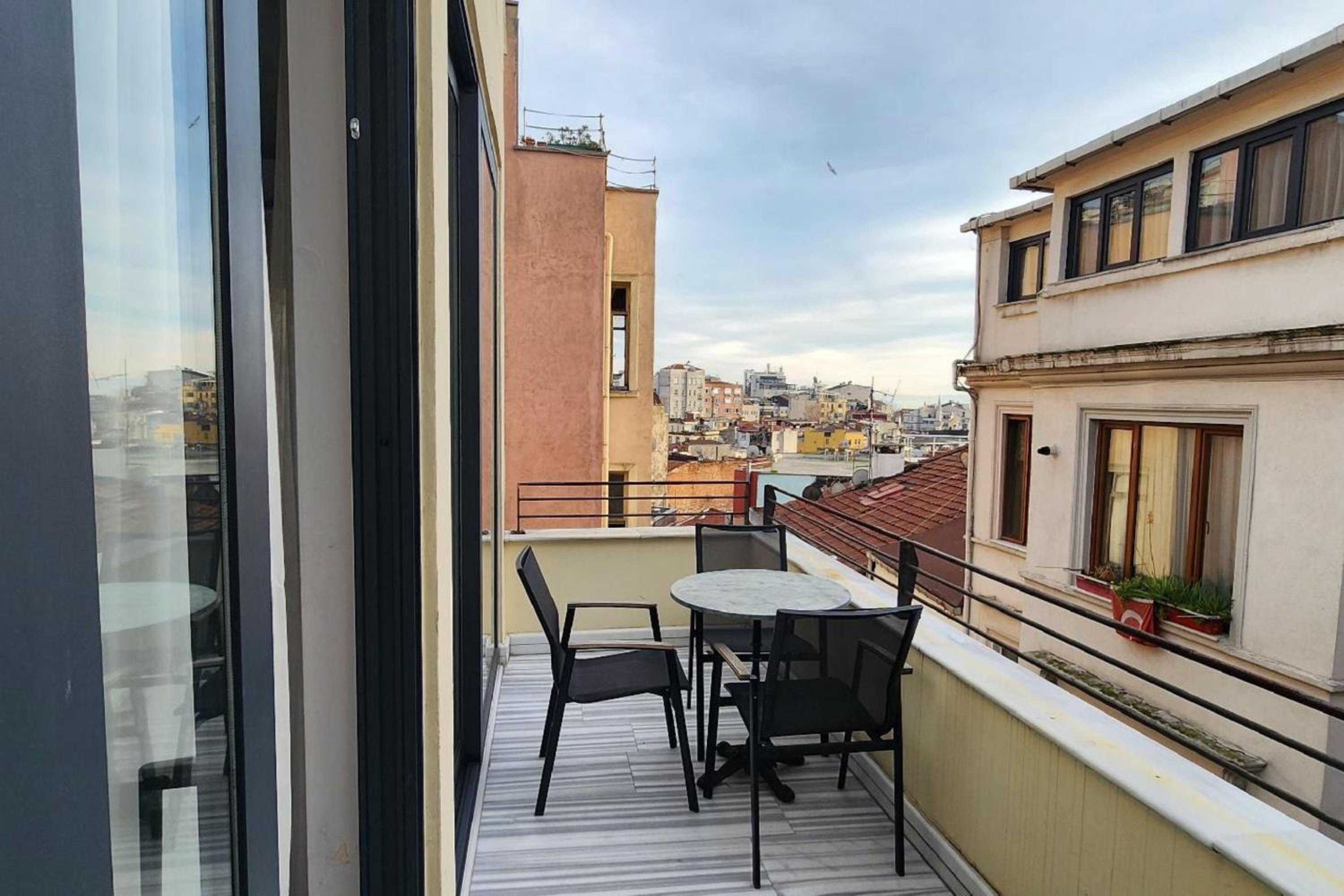 Aleksandr Pera Otel - Image 57