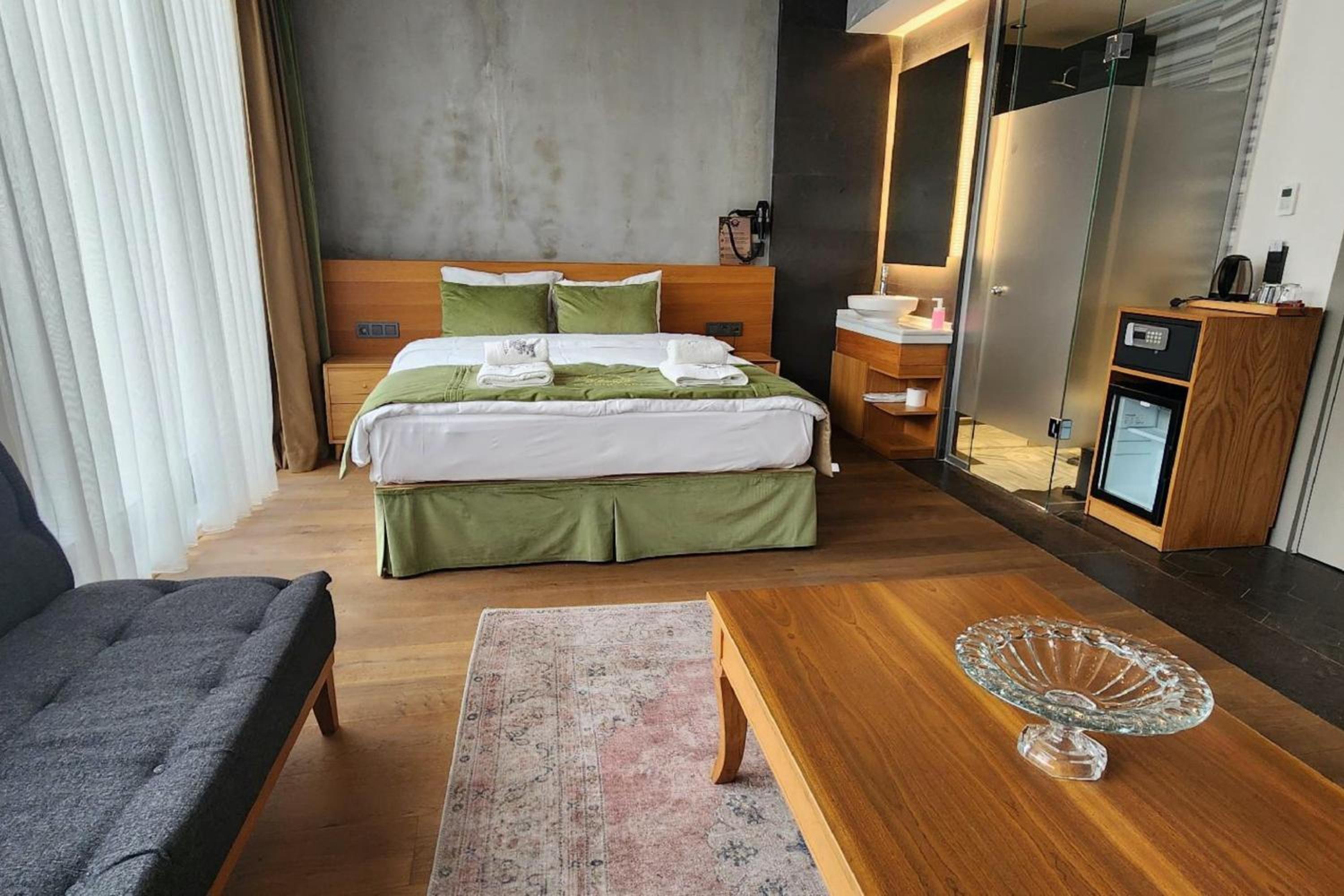 Aleksandr Pera Otel - Image 60