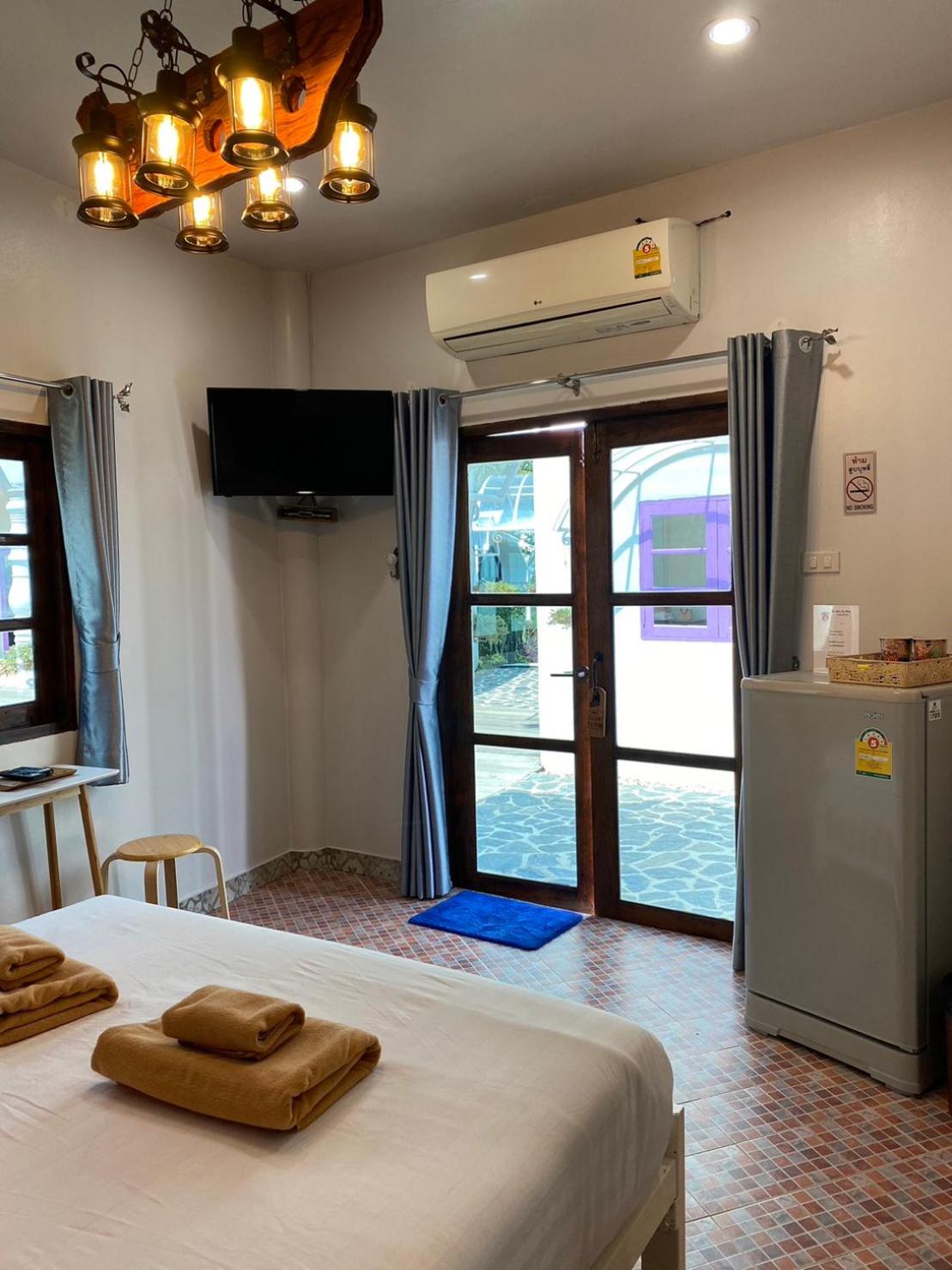 River Kwai Kiri Resort
