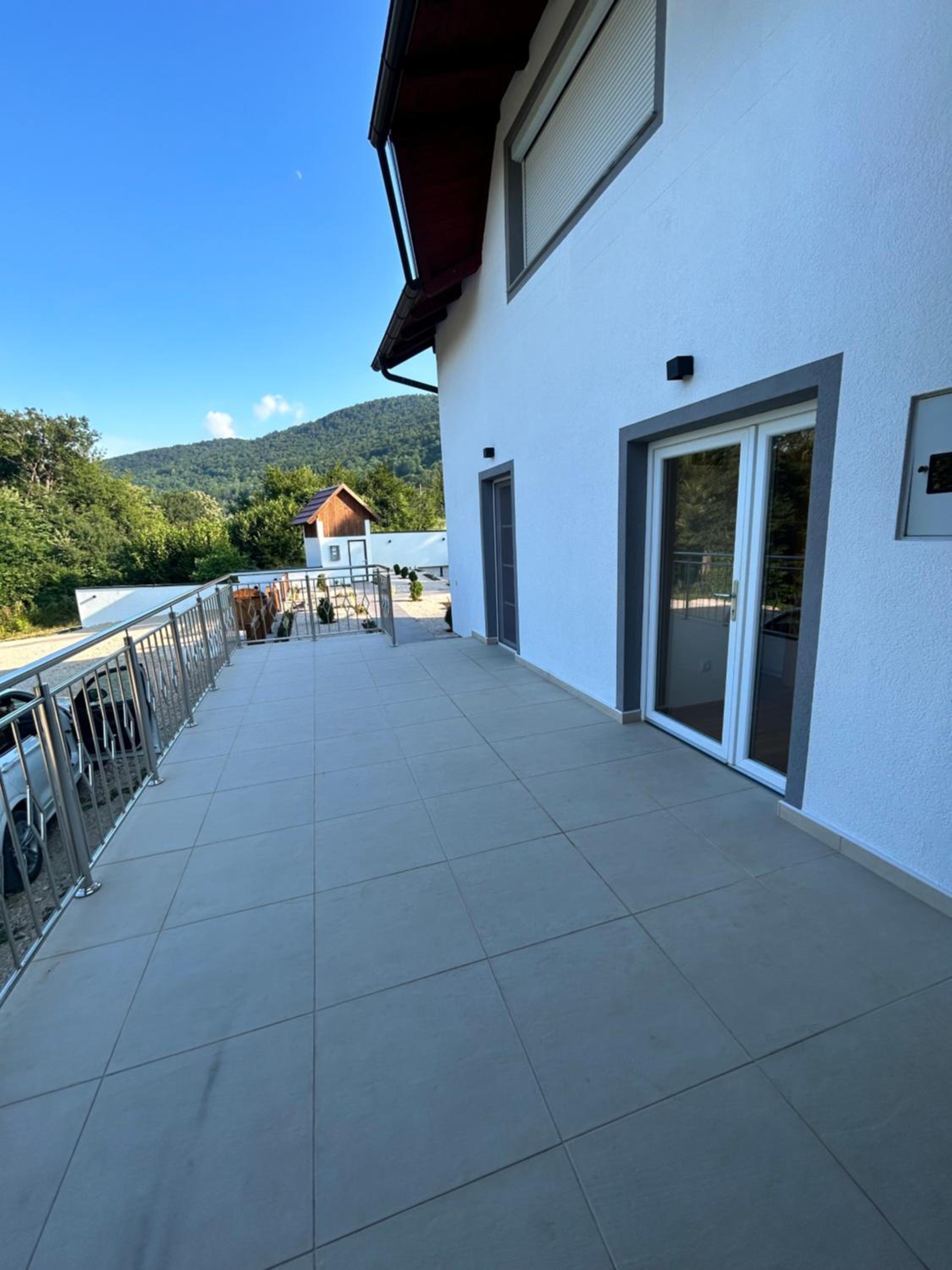 Romantic Lodge