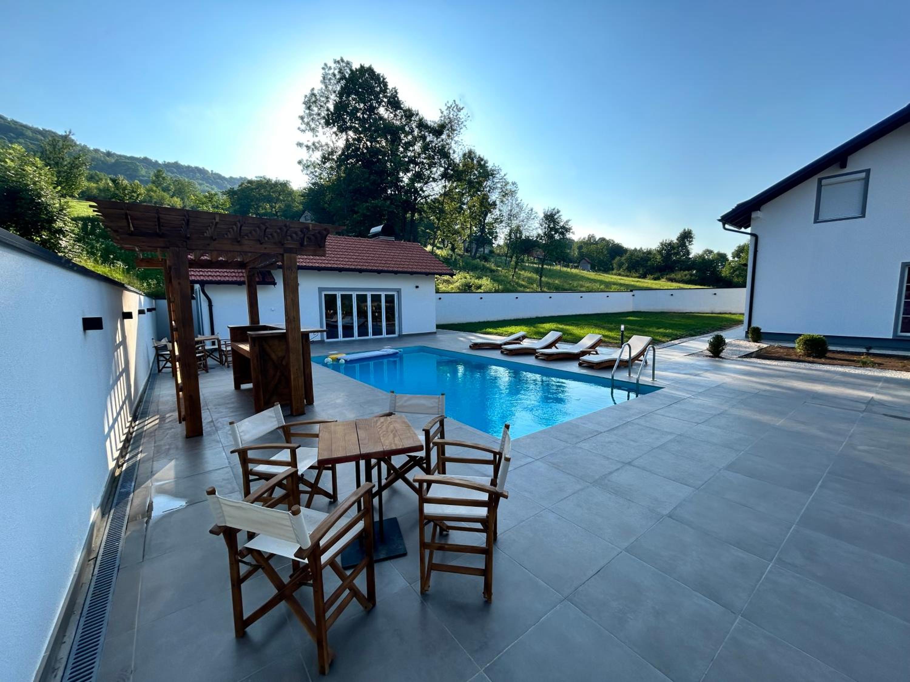 Romantic Lodge