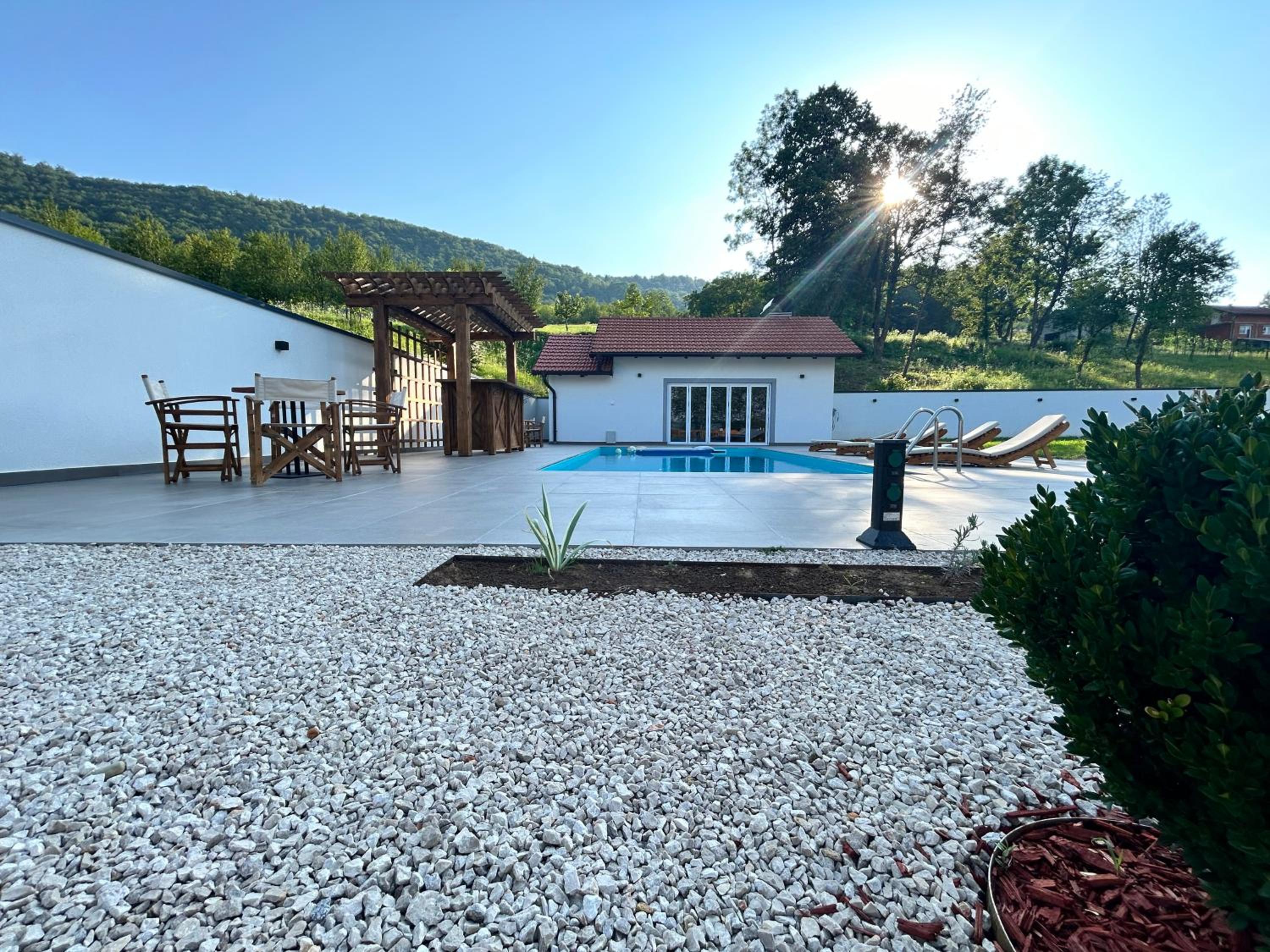 Romantic Lodge