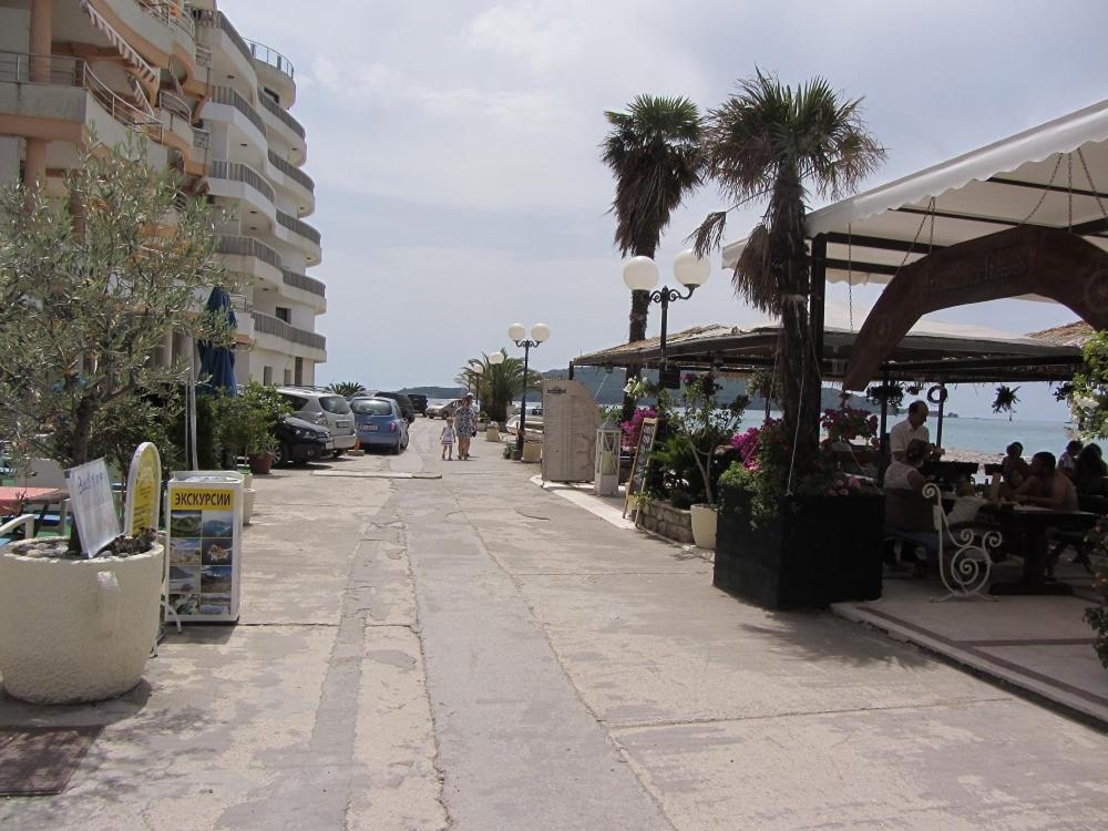 Apartman Marina u hotela Monaco Rafailovici view 4
