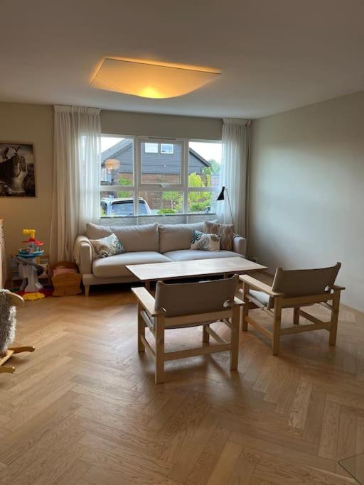 Spacious modern villa in close proximity to ONS view 2