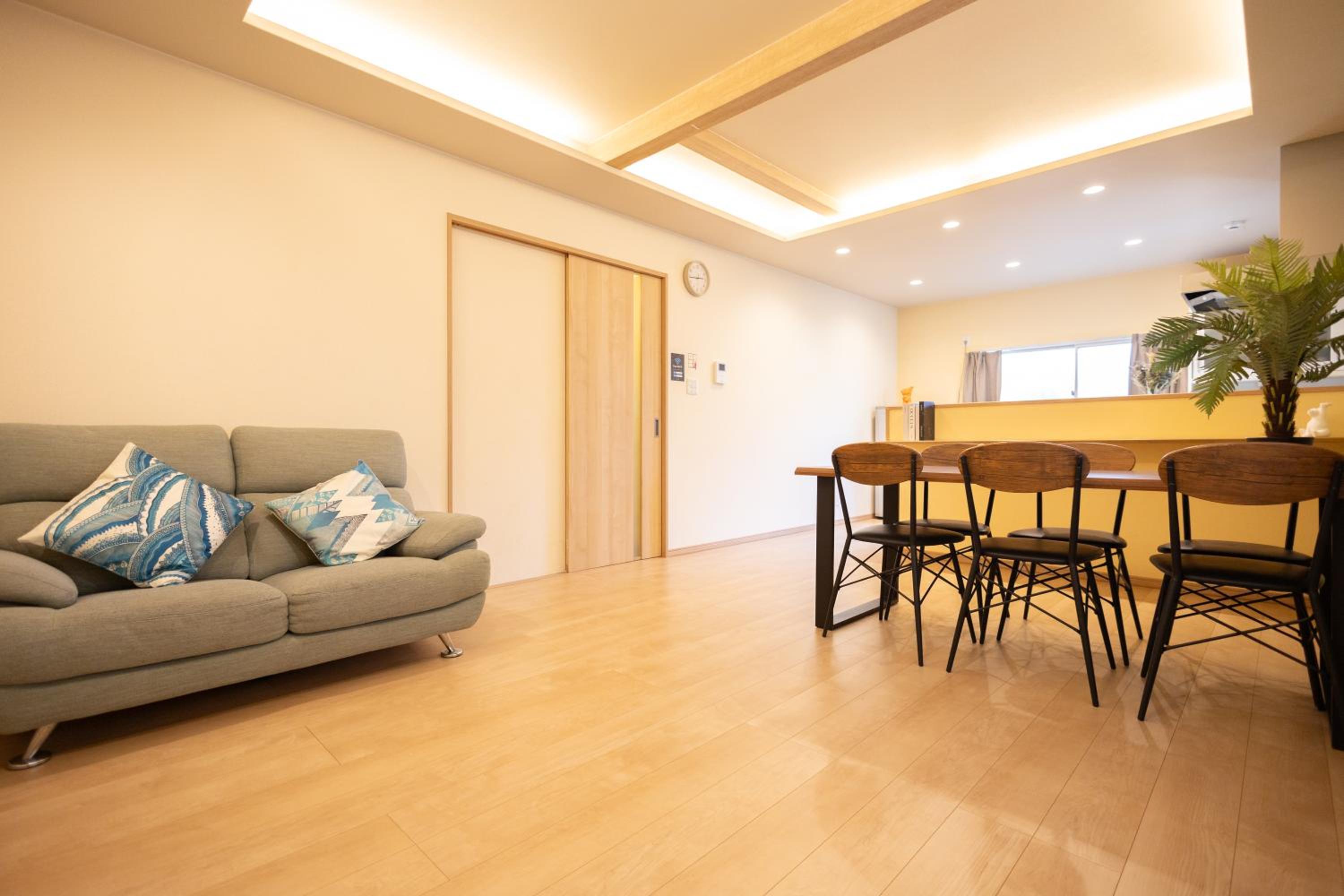 nestay terrace house osaka tsutenkaku