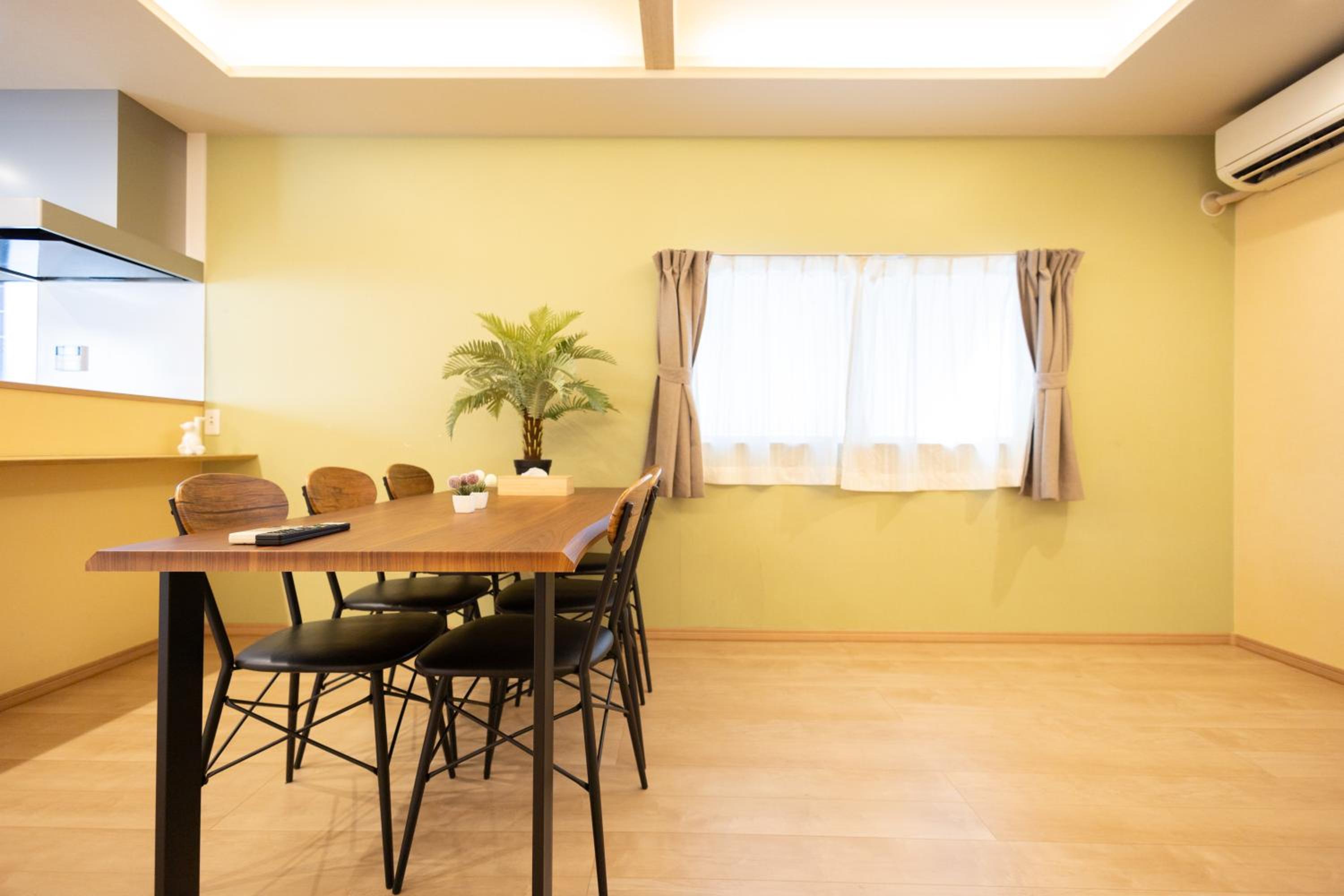 nestay terrace house osaka tsutenkaku
