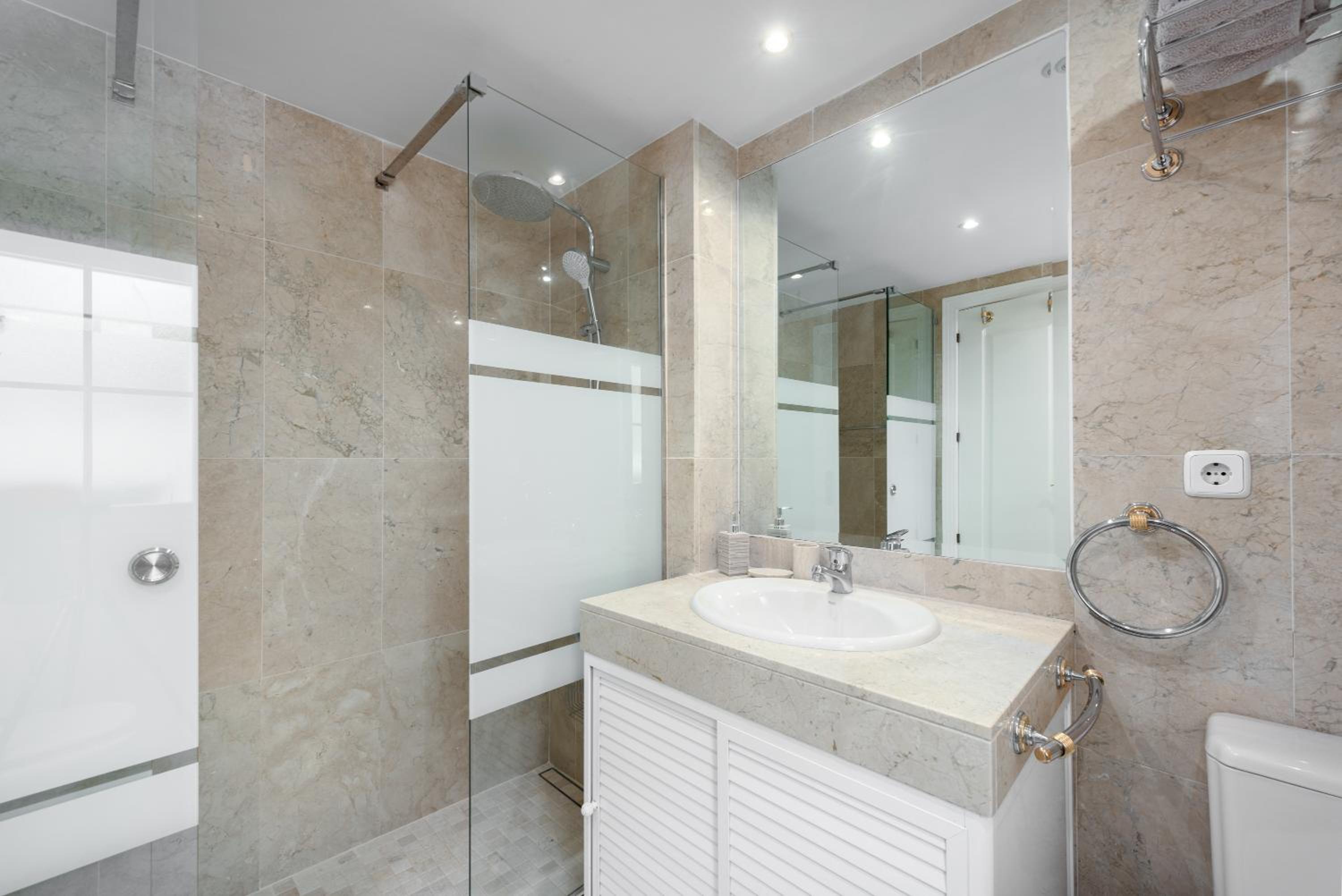 Puerto Banus Penthouse Duplex corner apartment