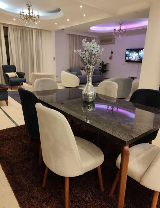 Furnitured villa for rent super luxury