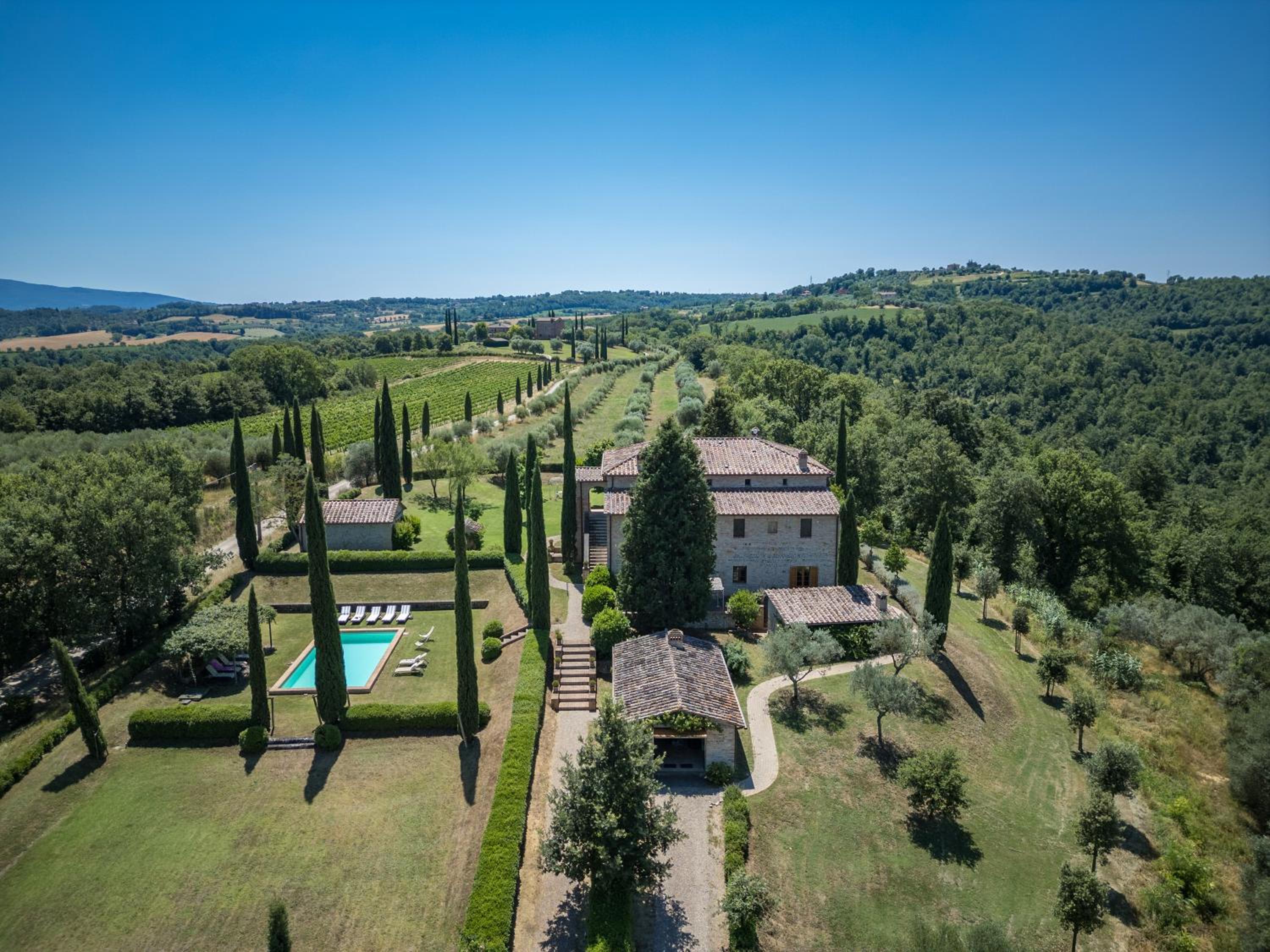IL POGGIO ALLE TRESE 14, Emma Villas