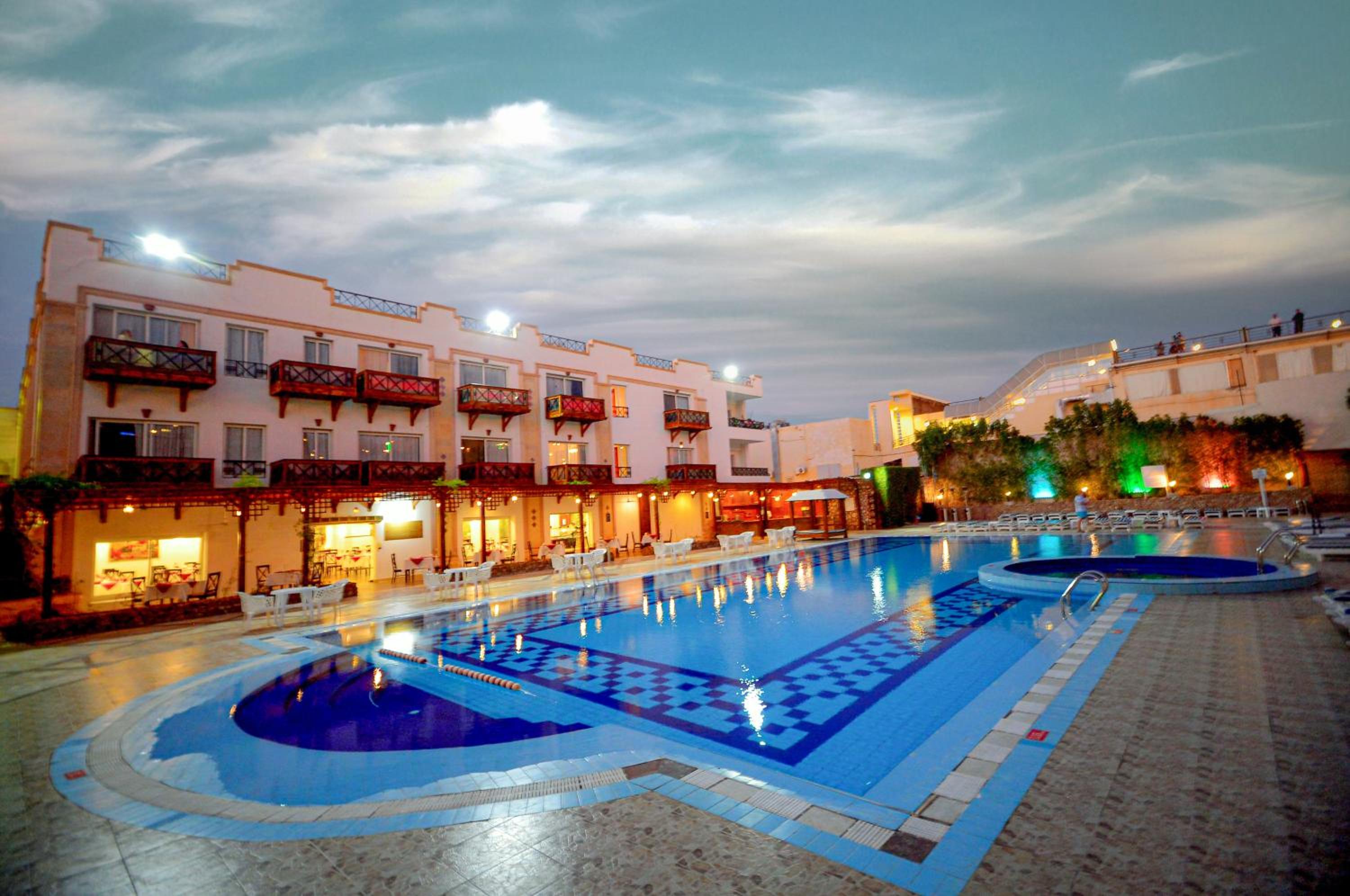 Falcon Naama Star Hotel