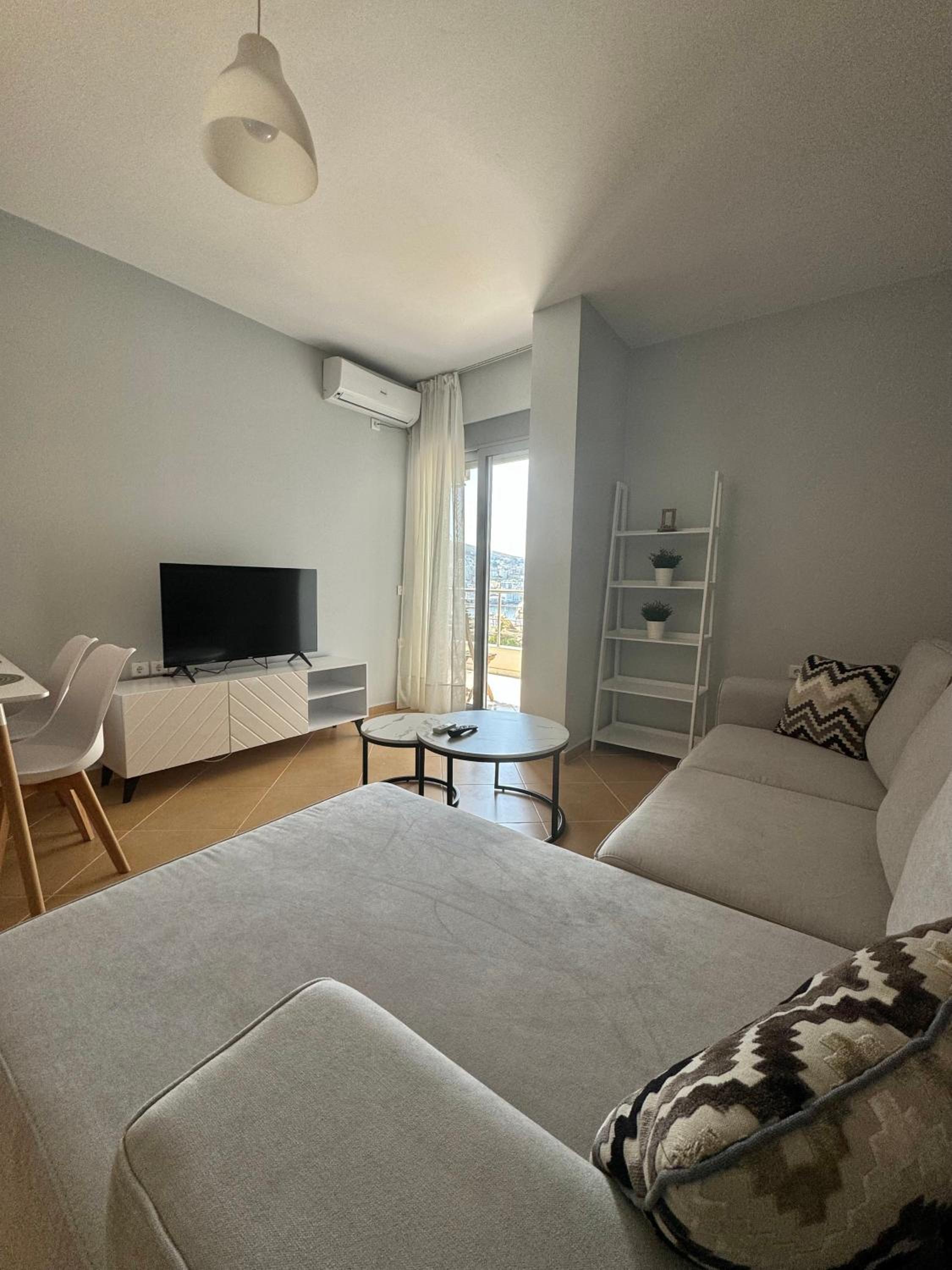 Valeon Apartment
