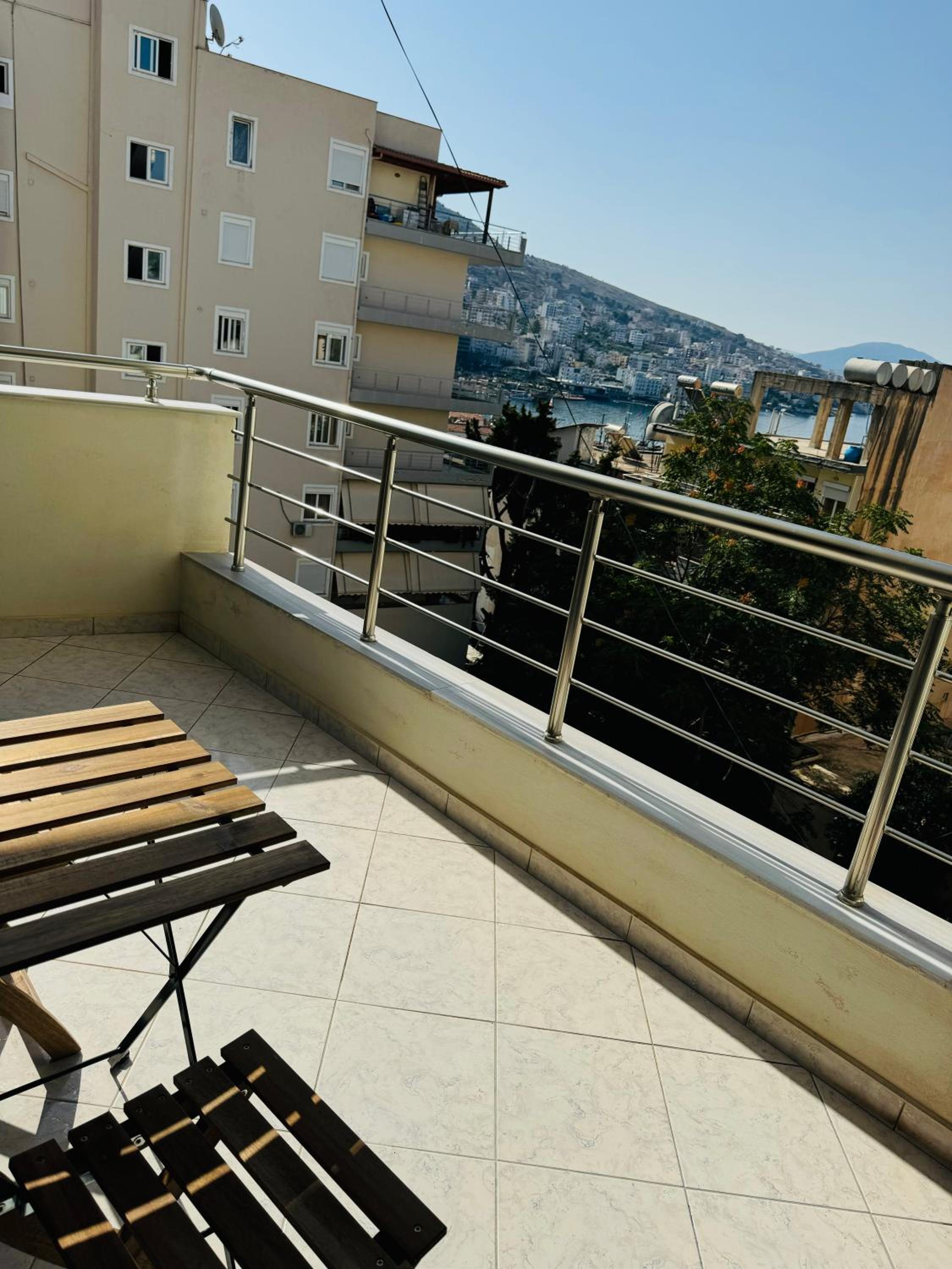 Valeon Apartment