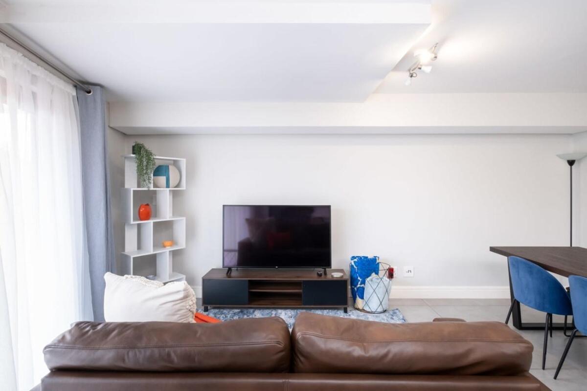 Madison Modern Oasis