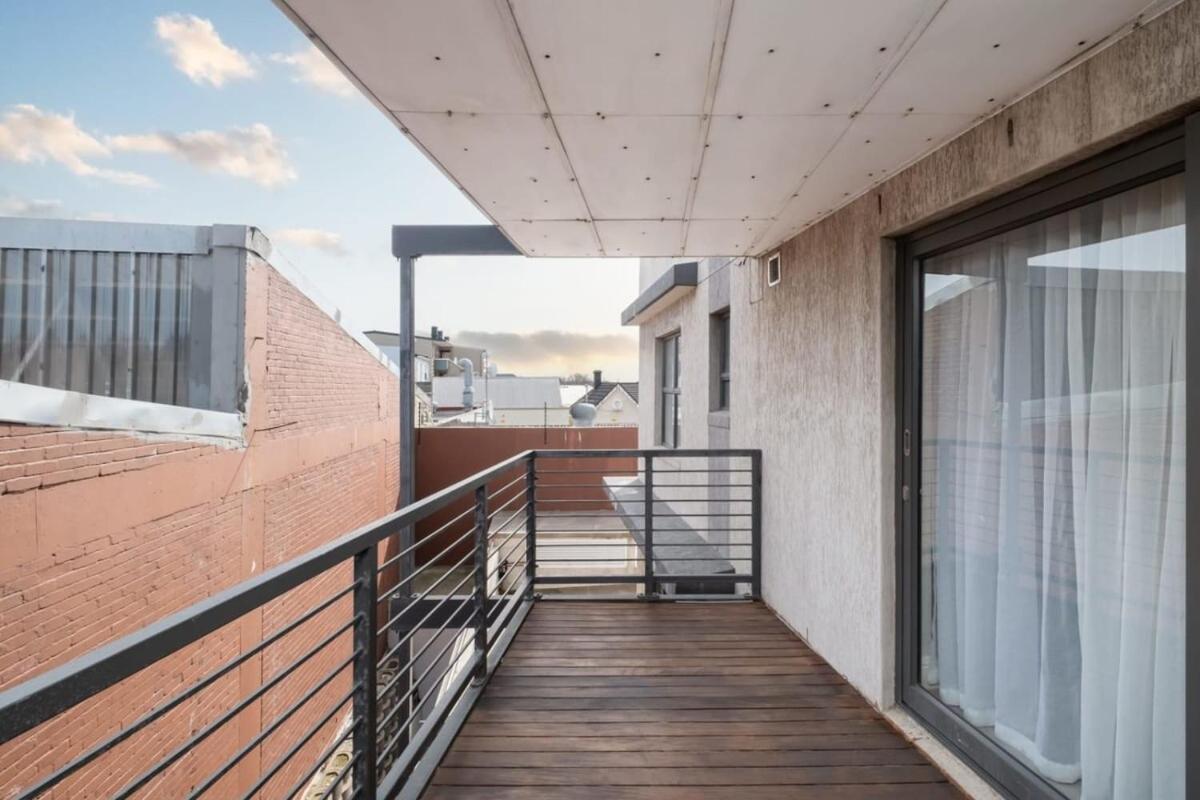 Madison Modern Oasis