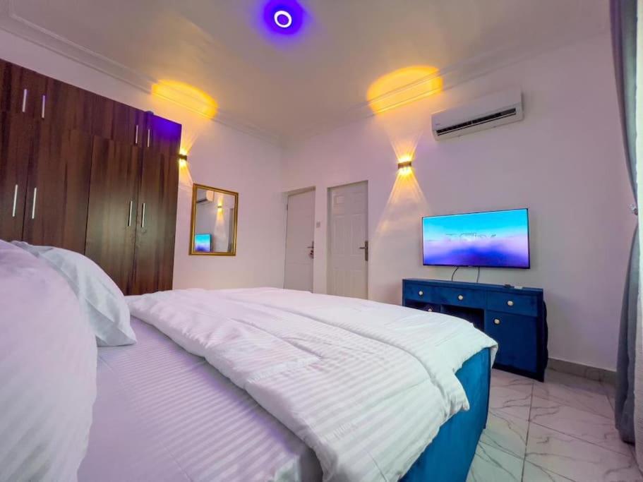 Furnished 2bedroom Apartment