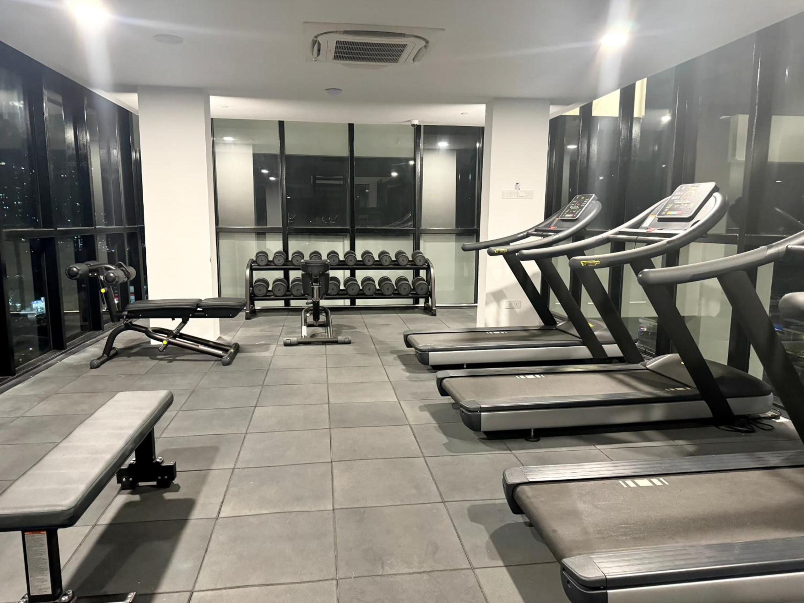 relax familystay -Urban suites-3BR-10pax photo 5