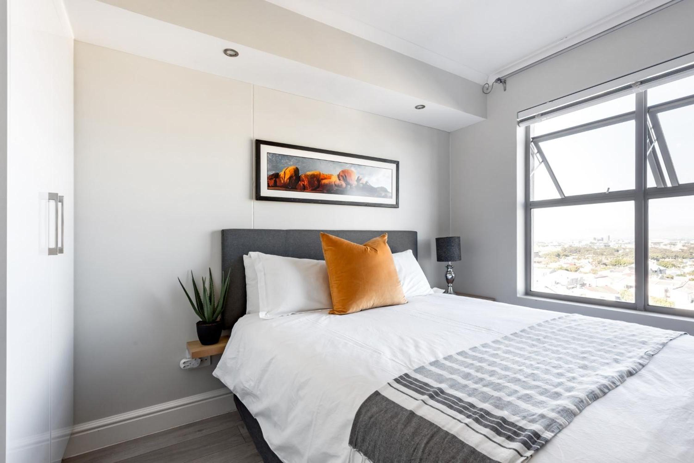 The Paragon Explore Cape Town From A Stylish Home view 5