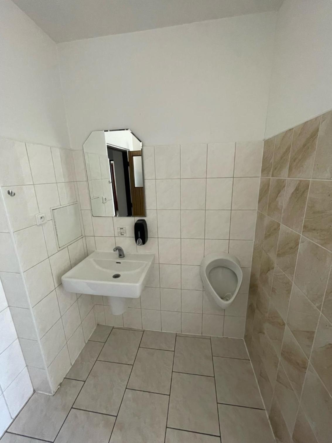 Ubytovna INTERDOOS - Brno