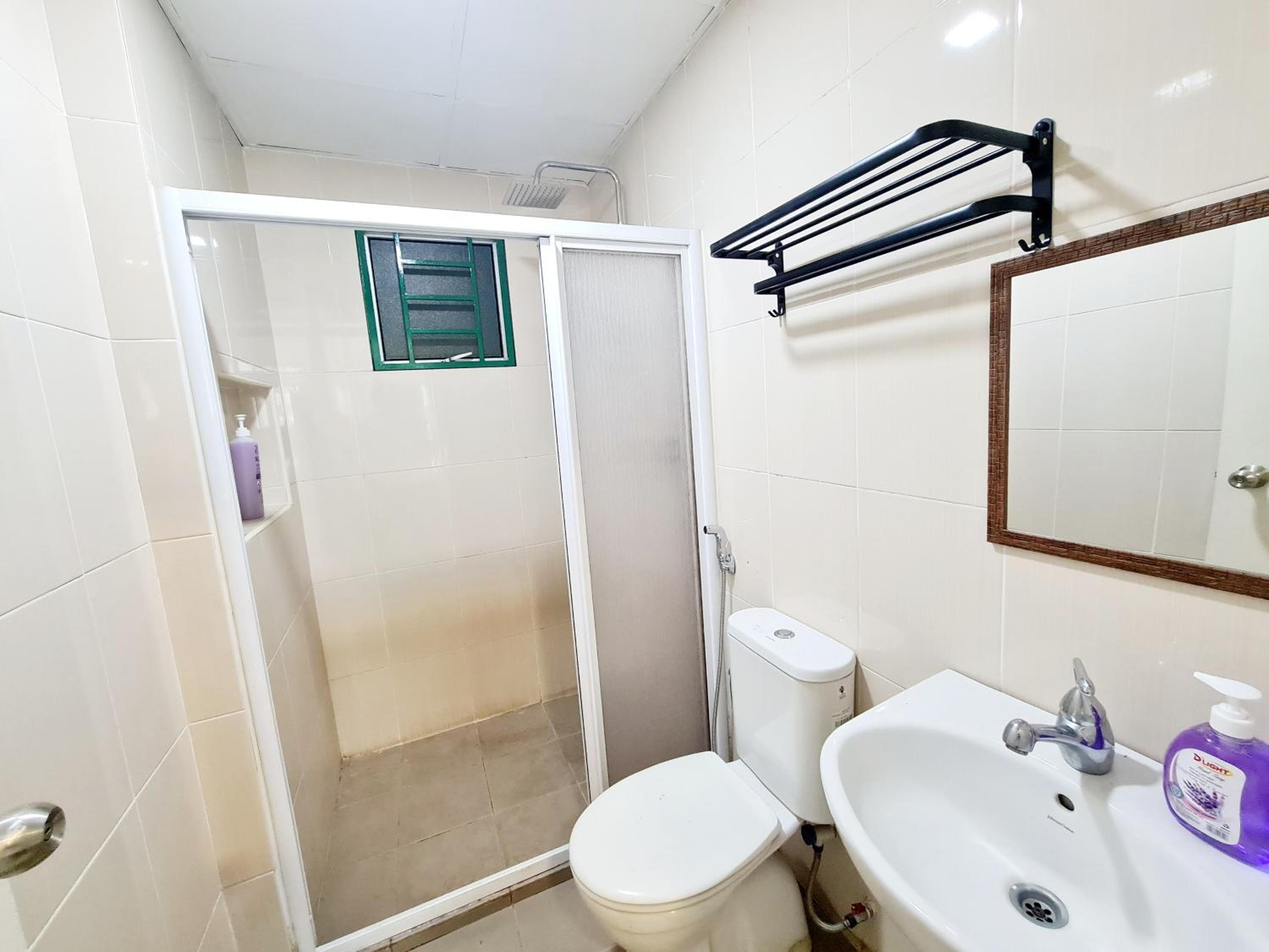 8 Guest 3 Room OUG A1 Old Klang Bkt Jalil Pavilion Stadium Mid Valley Bangsar Puchong IOI