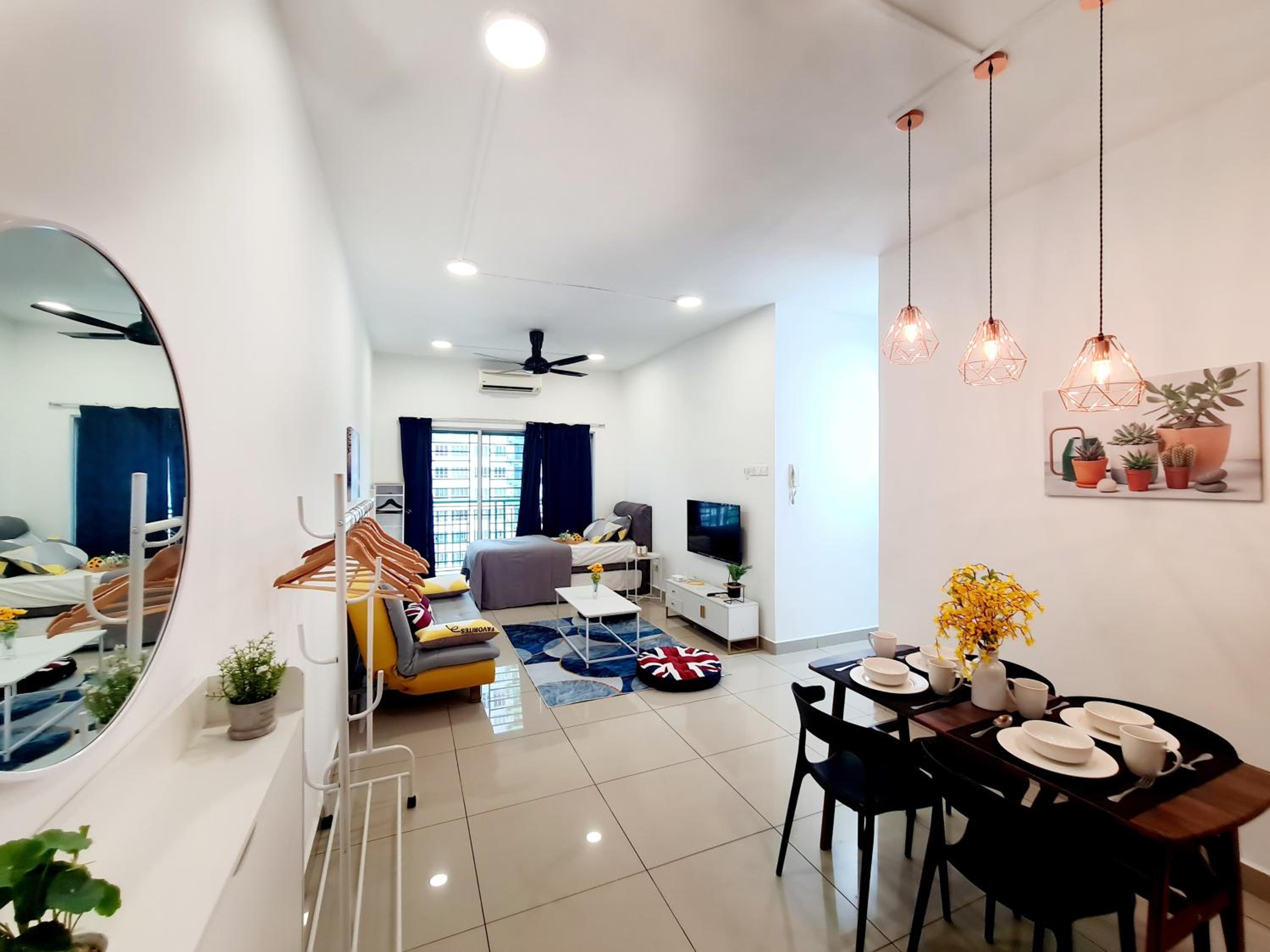 8 Guest 3 Room OUG A1 Old Klang Bkt Jalil Pavilion Stadium Mid Valley Bangsar Puchong IOI